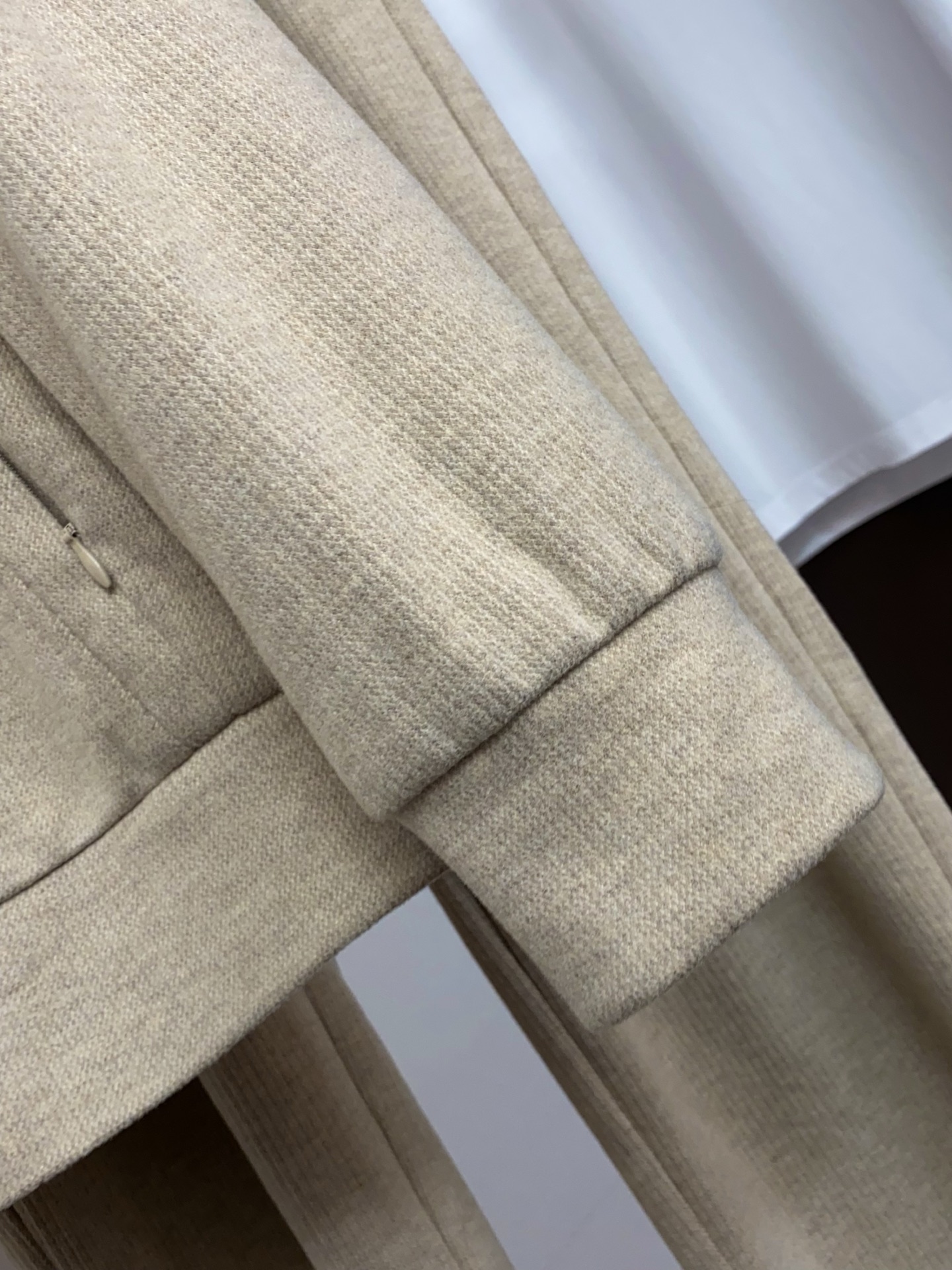 /套 Loro Piana诺悠偏雅 2026新款男士休闲定制夹克外套套装 穿上简约干练的翻领休闲外套，又