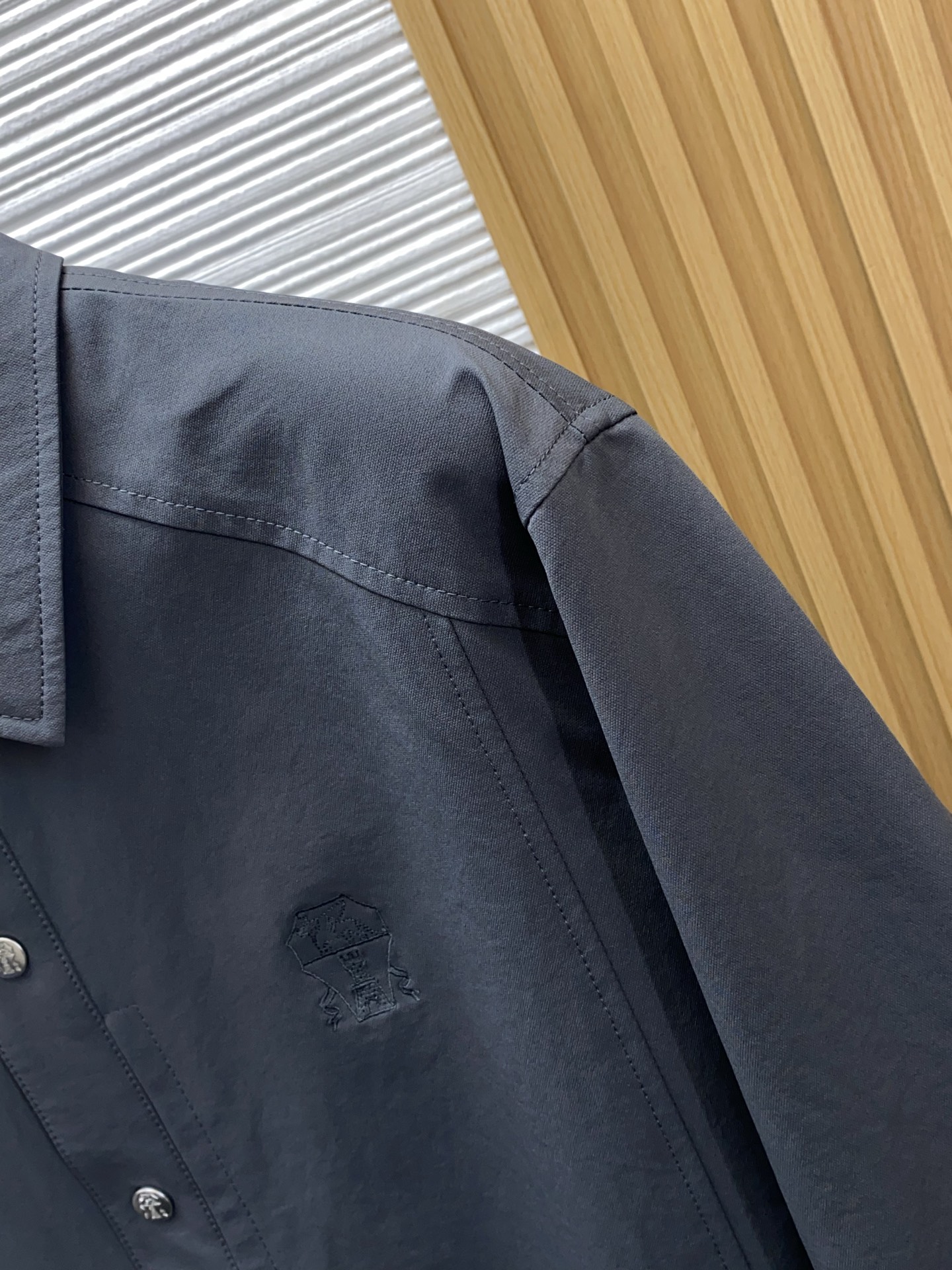 BC 2026新款男士休闲定制商务翻领夹克外套。穿上简约干练的休闲外套，又是活力满满的状态，面料全部需要