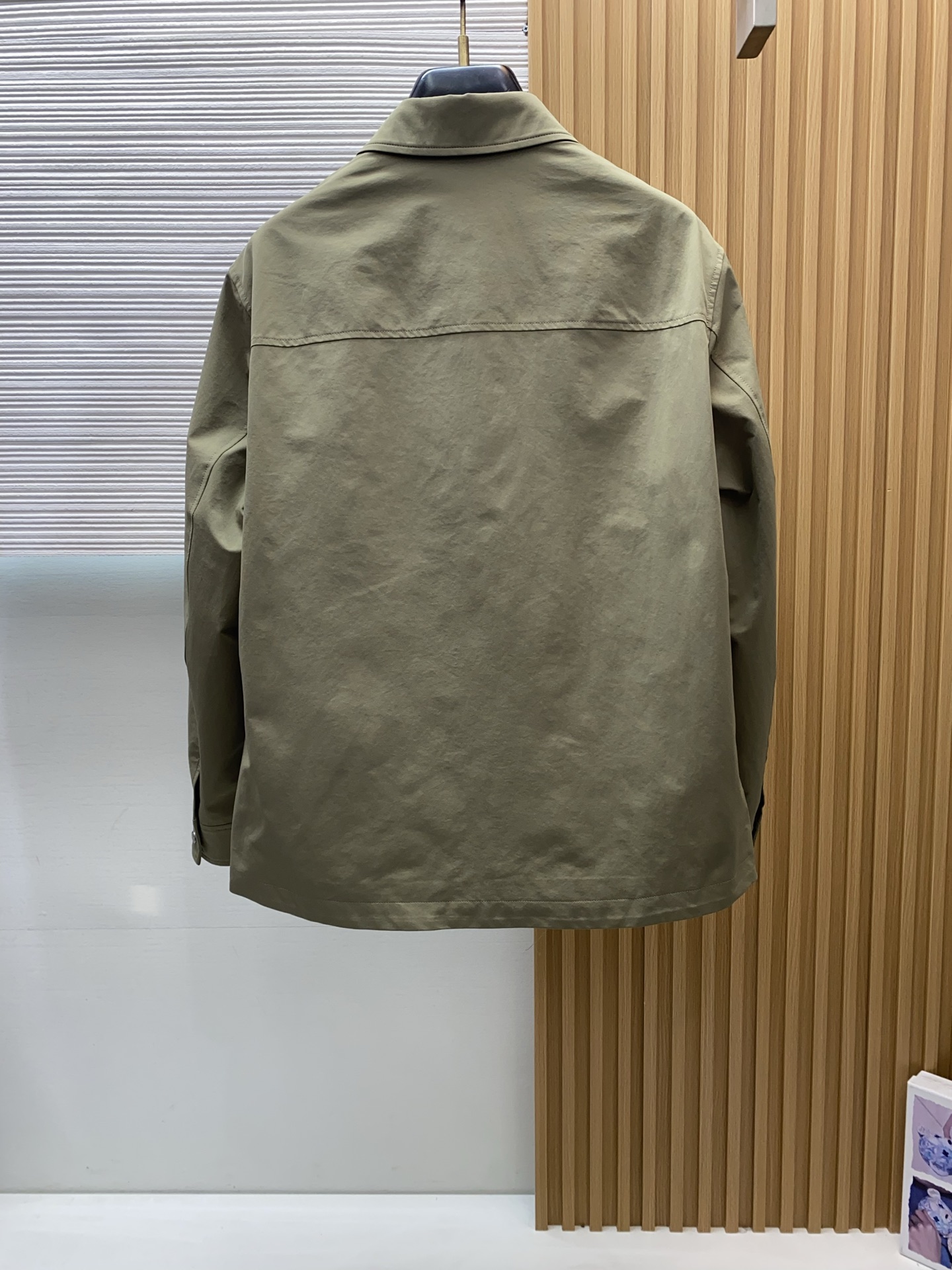 BC 2026新款男士休闲定制商务翻领夹克外套。穿上简约干练的休闲外套，又是活力满满的状态，面料全部需要