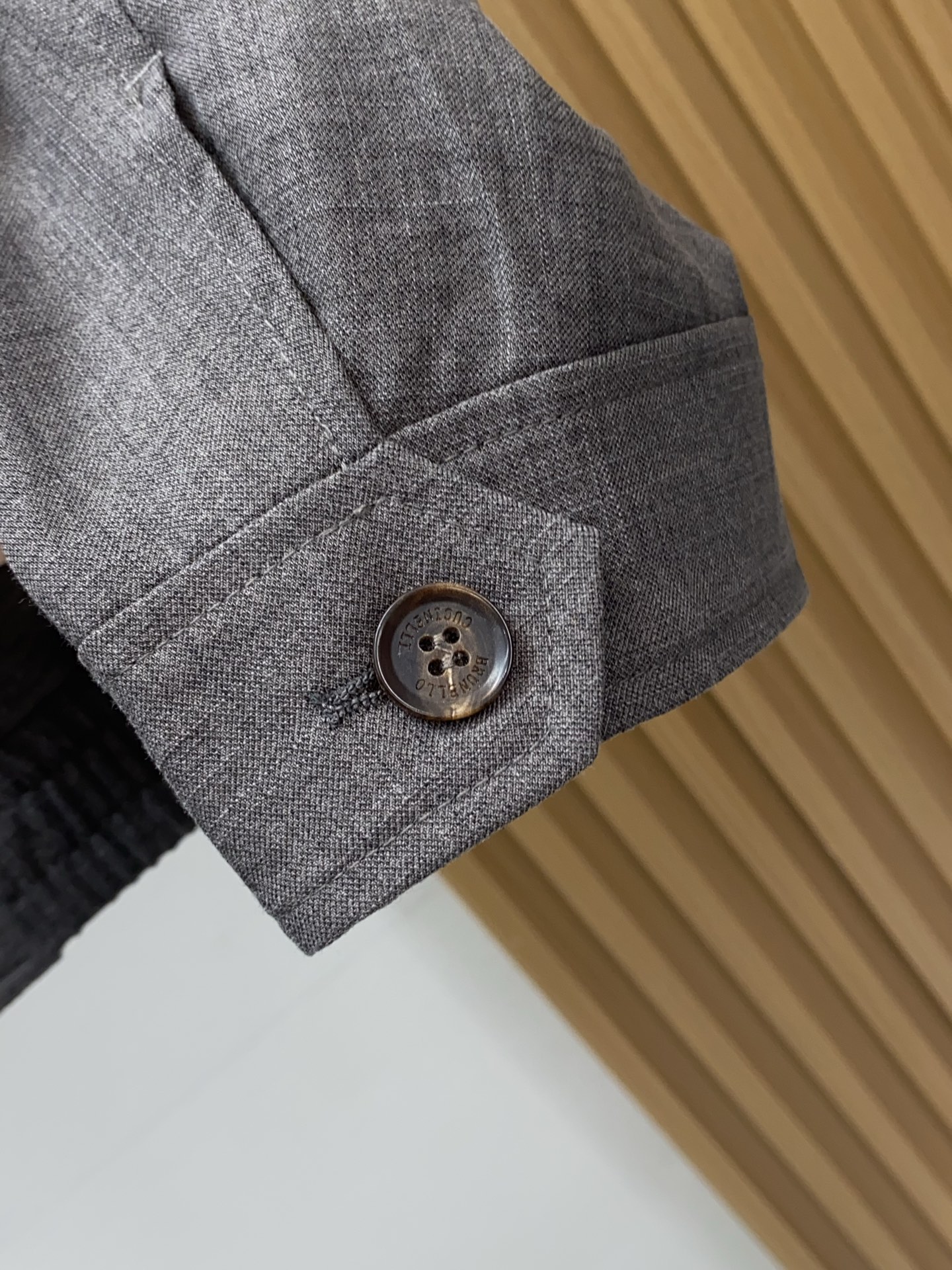 BC 2026新款男士定制翻领商务休闲夹克外套。穿上简约干练的休闲外套，又是活力满满的状态，面料全部需要