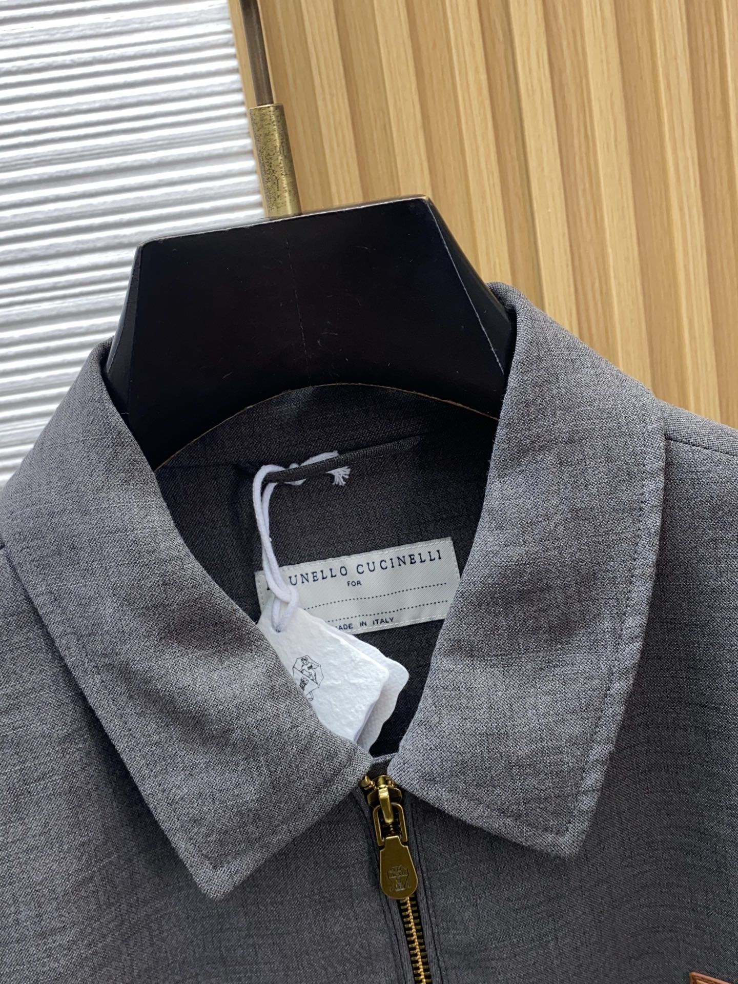 BC 2026新款男士定制翻领商务休闲夹克外套。穿上简约干练的休闲外套，又是活力满满的状态，面料全部需要