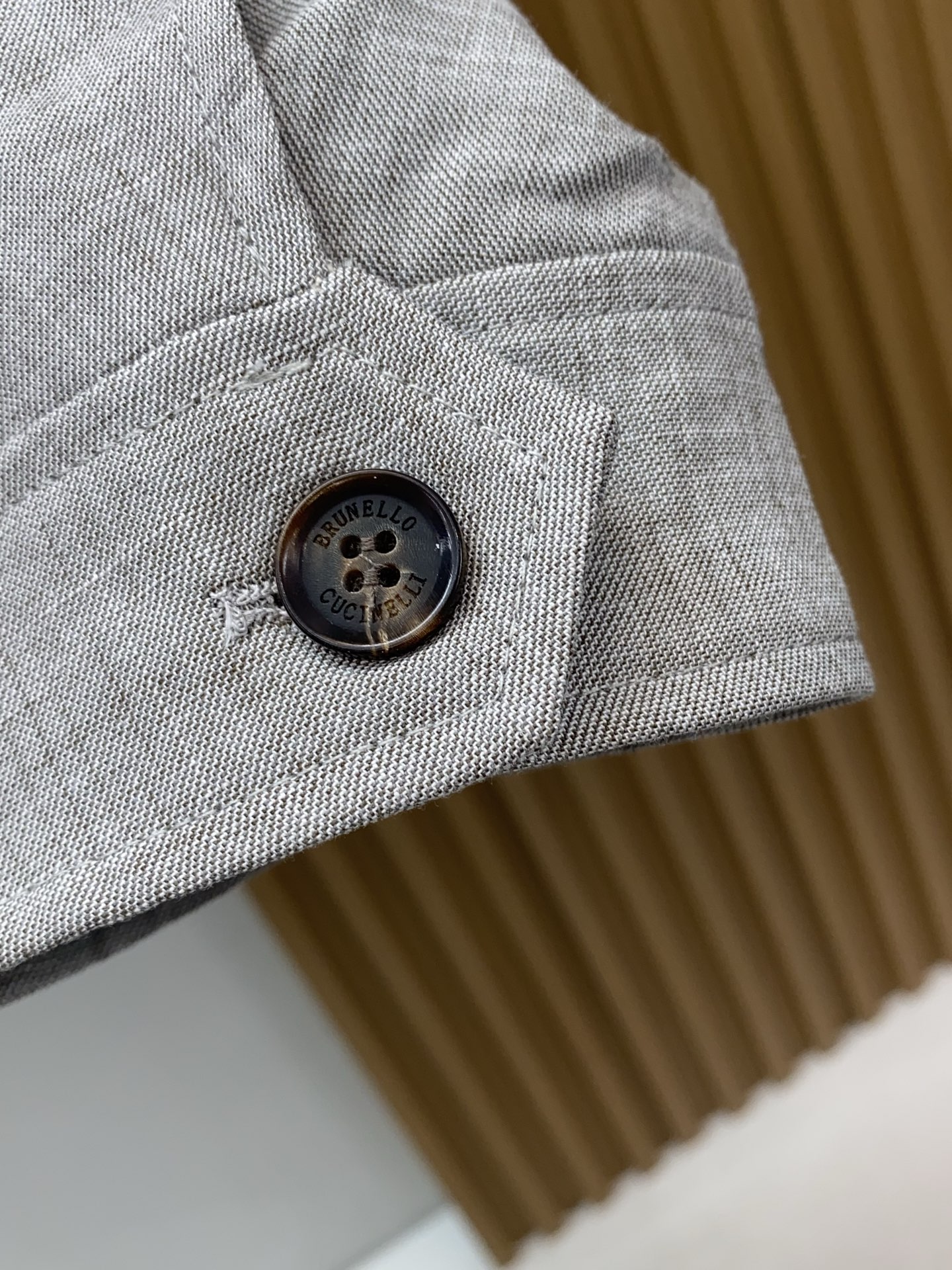 BC 2026新款男士定制翻领商务休闲夹克外套。穿上简约干练的休闲外套，又是活力满满的状态，面料全部需要