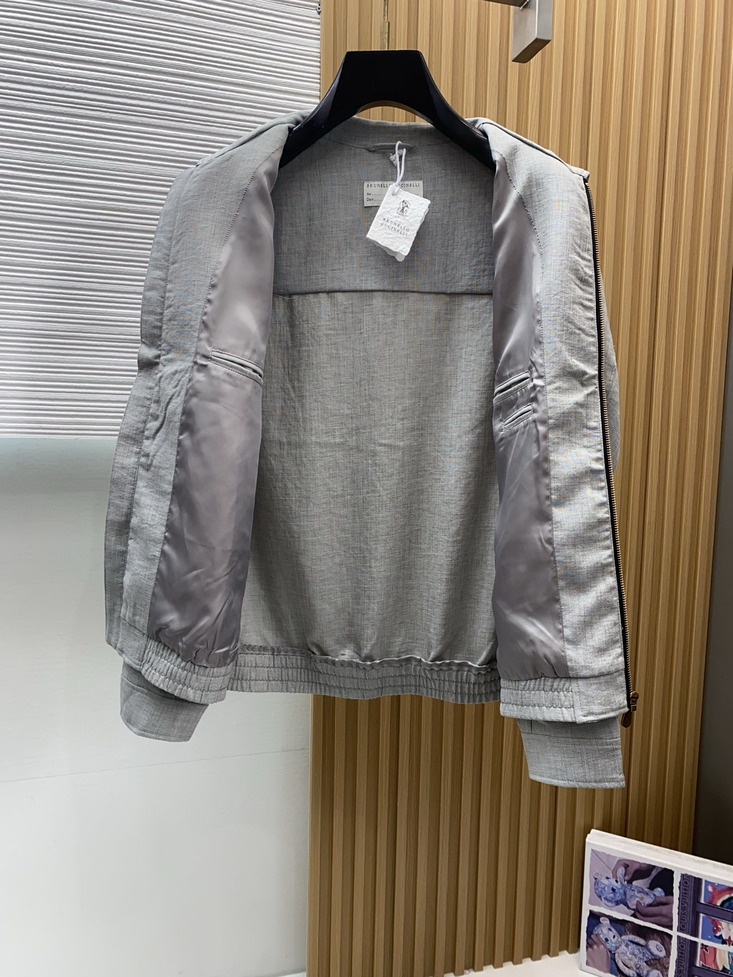 BC 2026新款男士定制翻领商务休闲夹克外套。穿上简约干练的休闲外套，又是活力满满的状态，面料全部需要