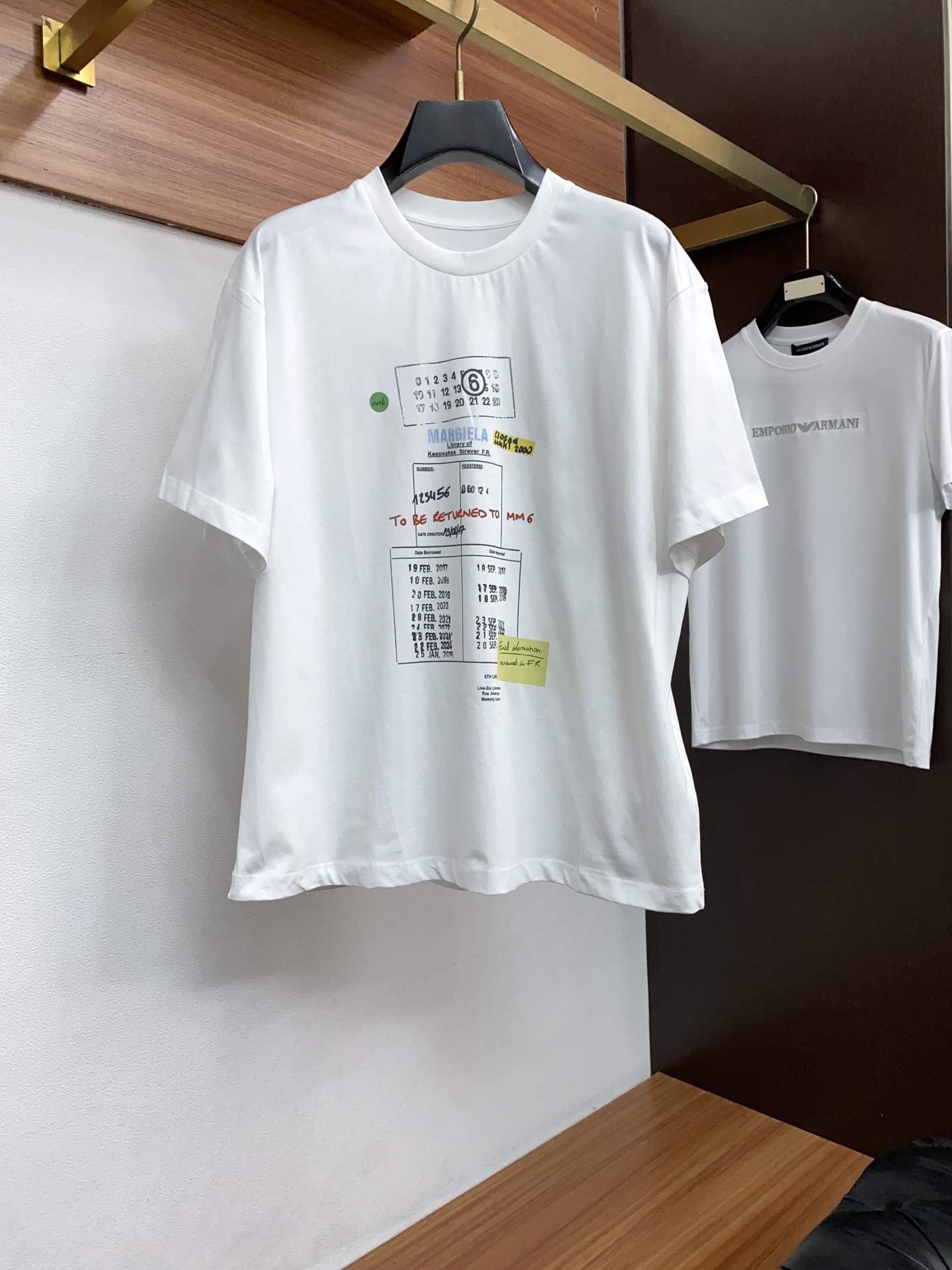 马吉拉 2026新款AW新品，时尚休闲打短袖 专柜同步有售，定制长绒棉面料，工艺极度复杂，视觉相当雅致时