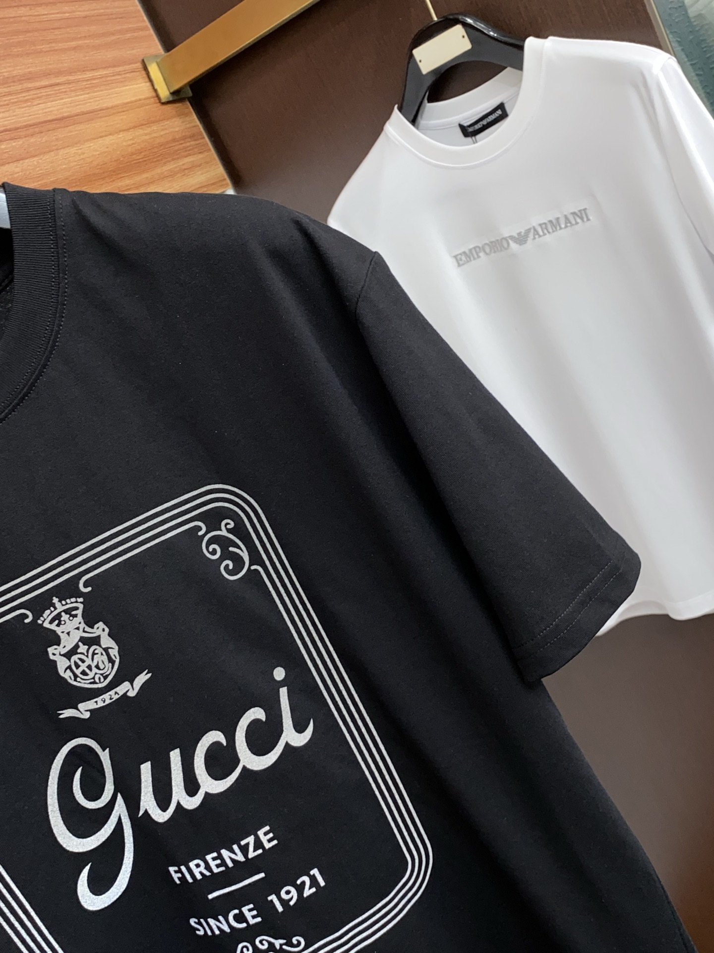 古奇 26SS春夏新款 纯棉质圆领短袖 男士基础款专柜短袖T恤衫！贸易公司渠道稀出，同步官网发售！基础T