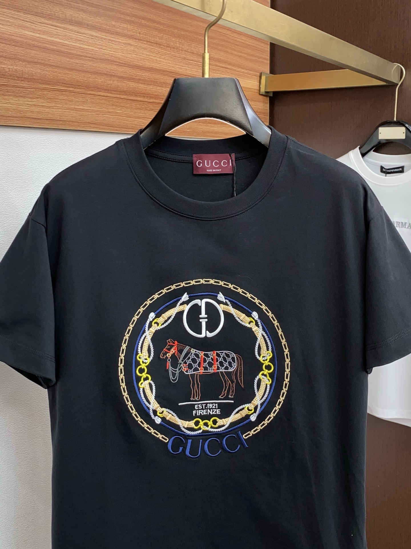 2026新款AW新品，时尚休闲打短袖 专柜同步有售，定制长绒棉面料，工艺极度复杂，视觉相当雅致时髦，高贵