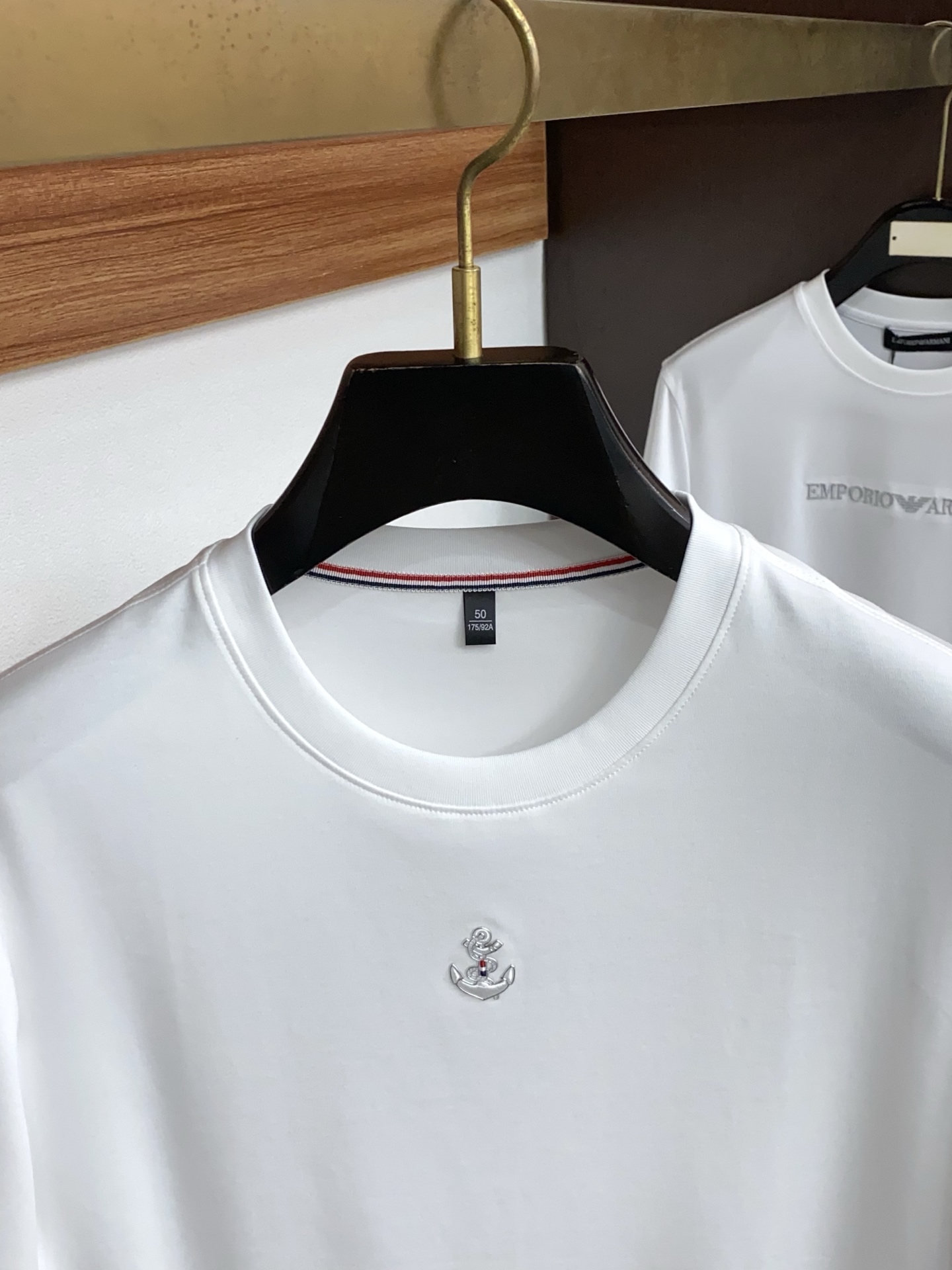 TB 26春夏秀款顶级定制100棉夏装T恤新品柔透、舒适、透气性佳、轻盈有垂感、四重纤维构造使得面料不容