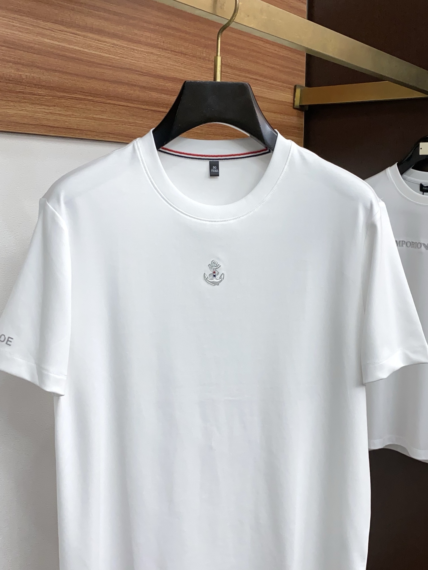 TB 26春夏秀款顶级定制100棉夏装T恤新品柔透、舒适、透气性佳、轻盈有垂感、四重纤维构造使得面料不容