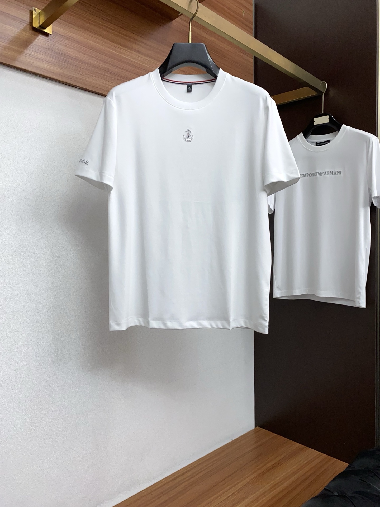 TB 26春夏秀款顶级定制100棉夏装T恤新品柔透、舒适、透气性佳、轻盈有垂感、四重纤维构造使得面料不容