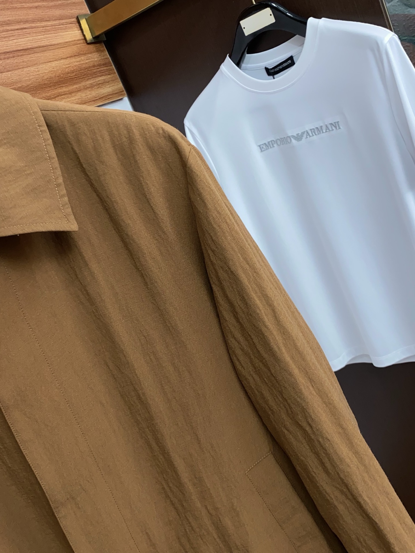 BC 2026新款男士休闲定制商务翻领夹克外套。穿上简约干练的休闲外套，瞬间重回时髦霸气，又是活力满满的