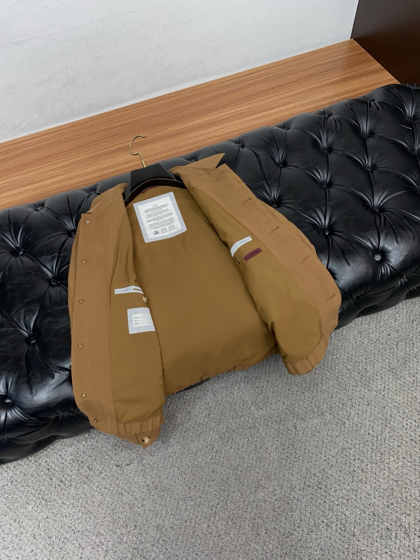 BC 2026新款男士休闲定制商务翻领夹克外套。穿上简约干练的休闲外套，瞬间重回时髦霸气，又是活力满满的