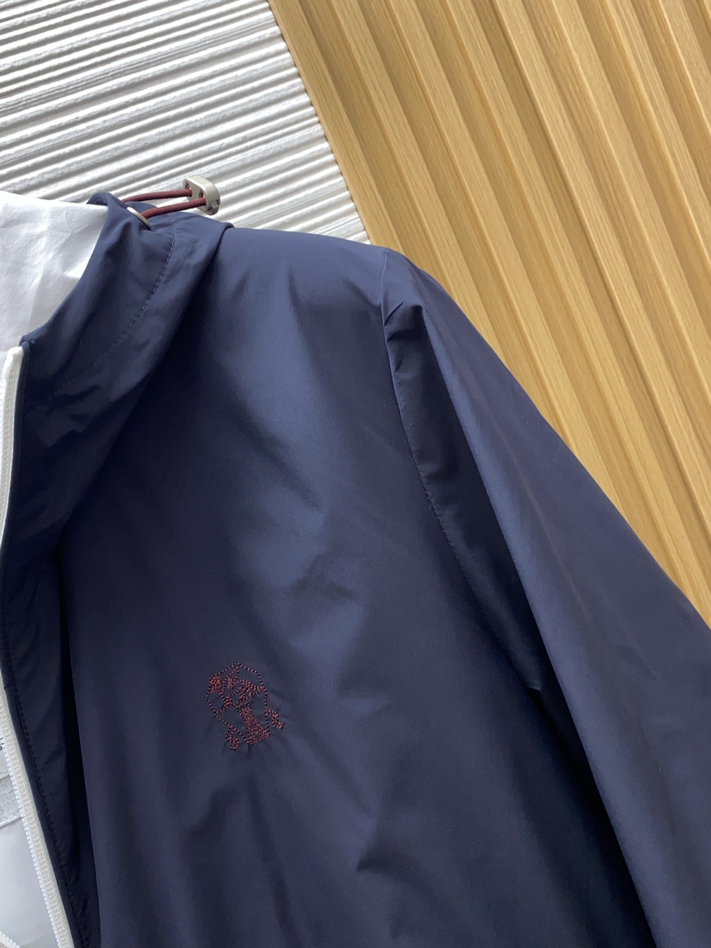 BC 2026新款男士休闲定制夹克外套。穿上简约干练的休闲外套，瞬间重回时髦霸气，又是活力满满的状态。史