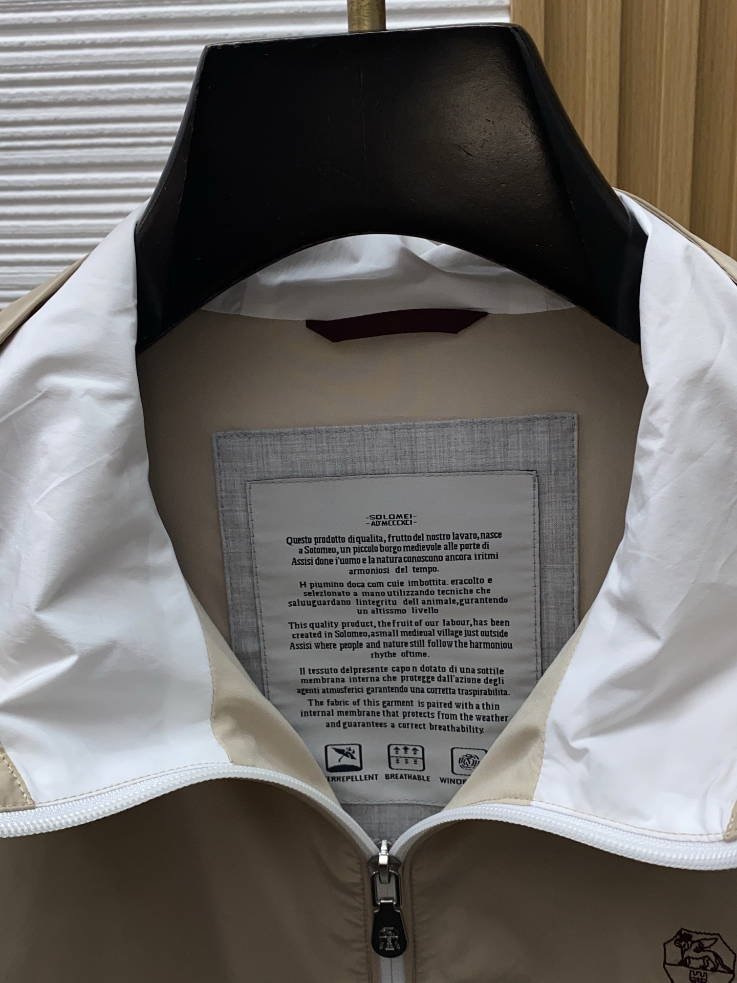 BC 2026新款男士休闲定制夹克外套。穿上简约干练的休闲外套，瞬间重回时髦霸气，又是活力满满的状态。史