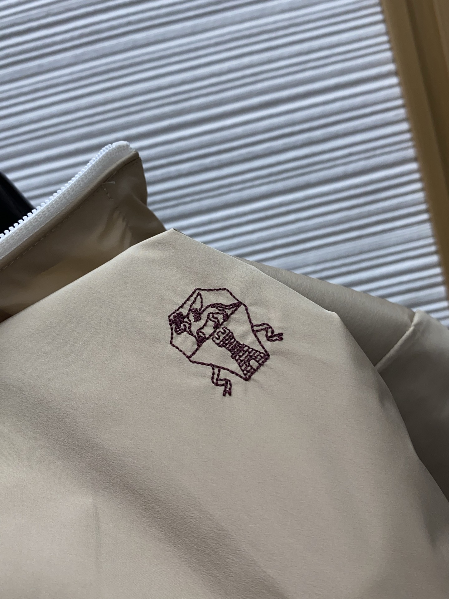 BC 2026新款男士休闲定制夹克外套。穿上简约干练的休闲外套，瞬间重回时髦霸气，又是活力满满的状态。史