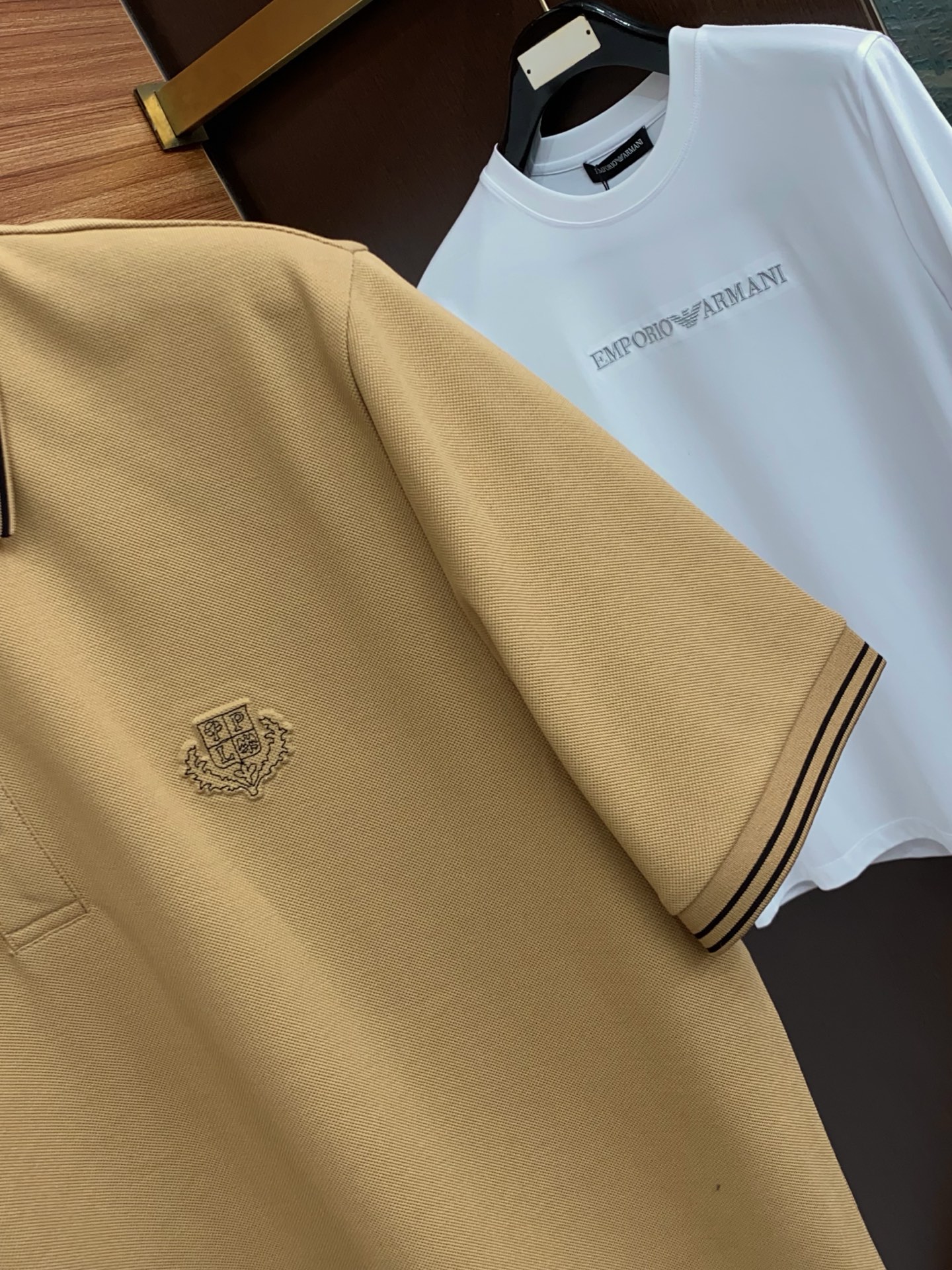 Loro Piana 诺悠翩雅 2026s经典时尚翻领 Polo衫短袖 ，贸易公司渠道订单，简约大气，时