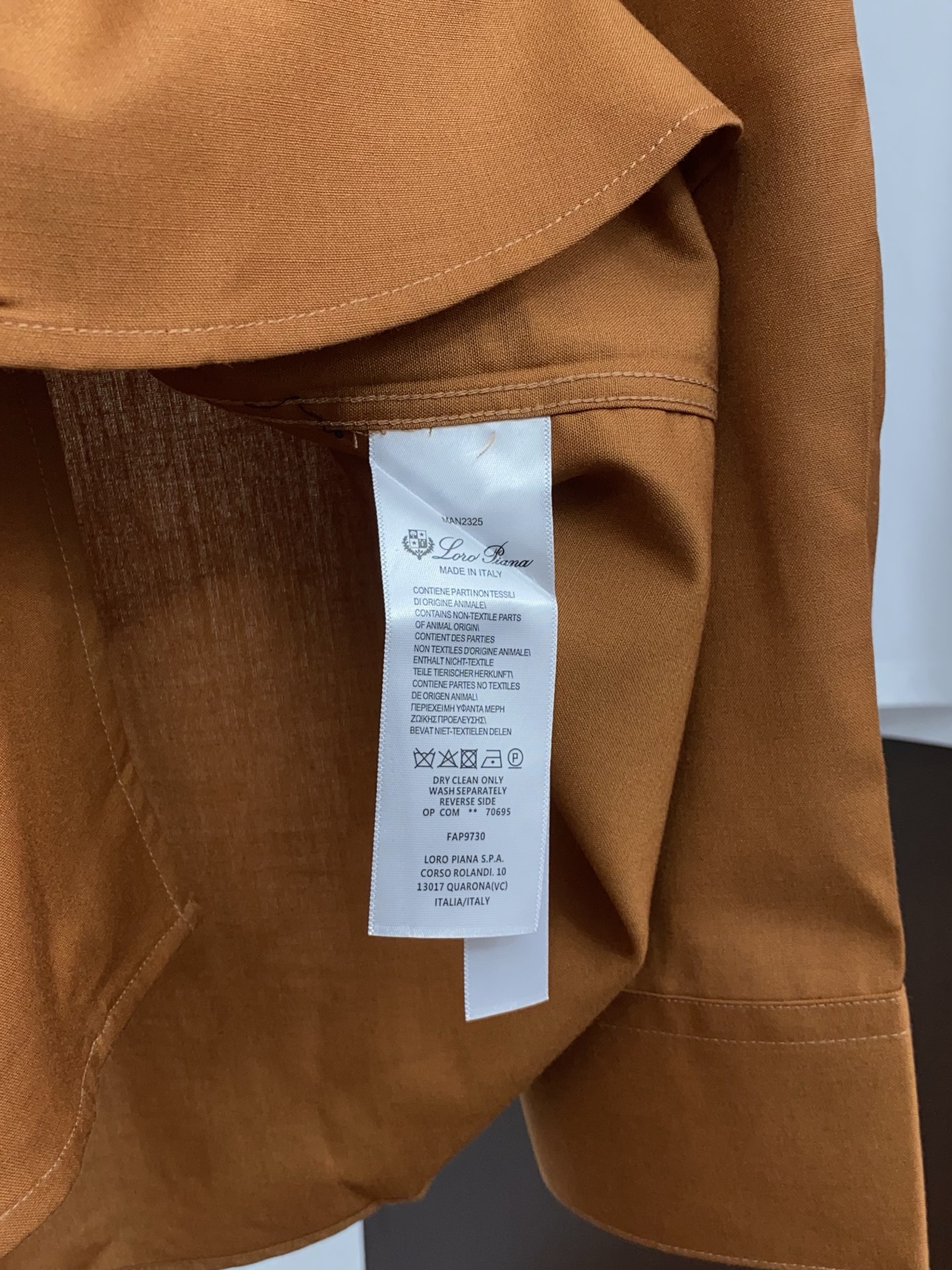 Loro Piana 诺悠翩雅 专柜最新款长袖衬衣，贸易公司渠道稀出，领先官网发售！经典休闲衬衫搭配独特