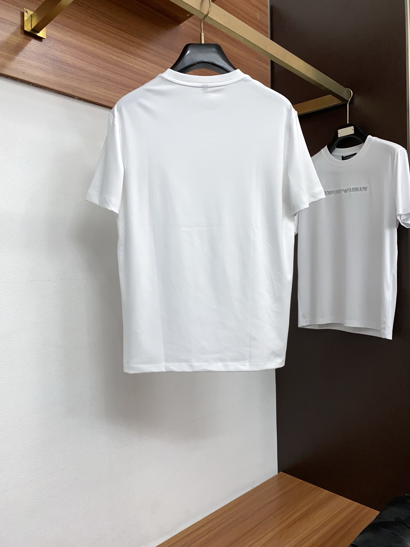 Loro piana 诺悠翩雅 26春夏秀款顶级定制100棉夏装T恤新品柔透、舒适、透气性佳、轻盈有垂感