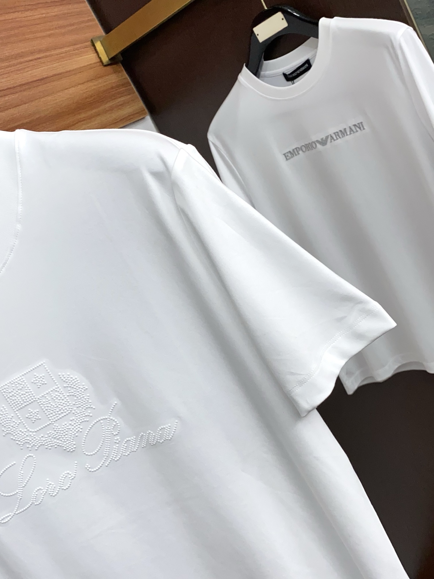 Loro piana 诺悠翩雅 26春夏秀款顶级定制100棉夏装T恤新品柔透、舒适、透气性佳、轻盈有垂感