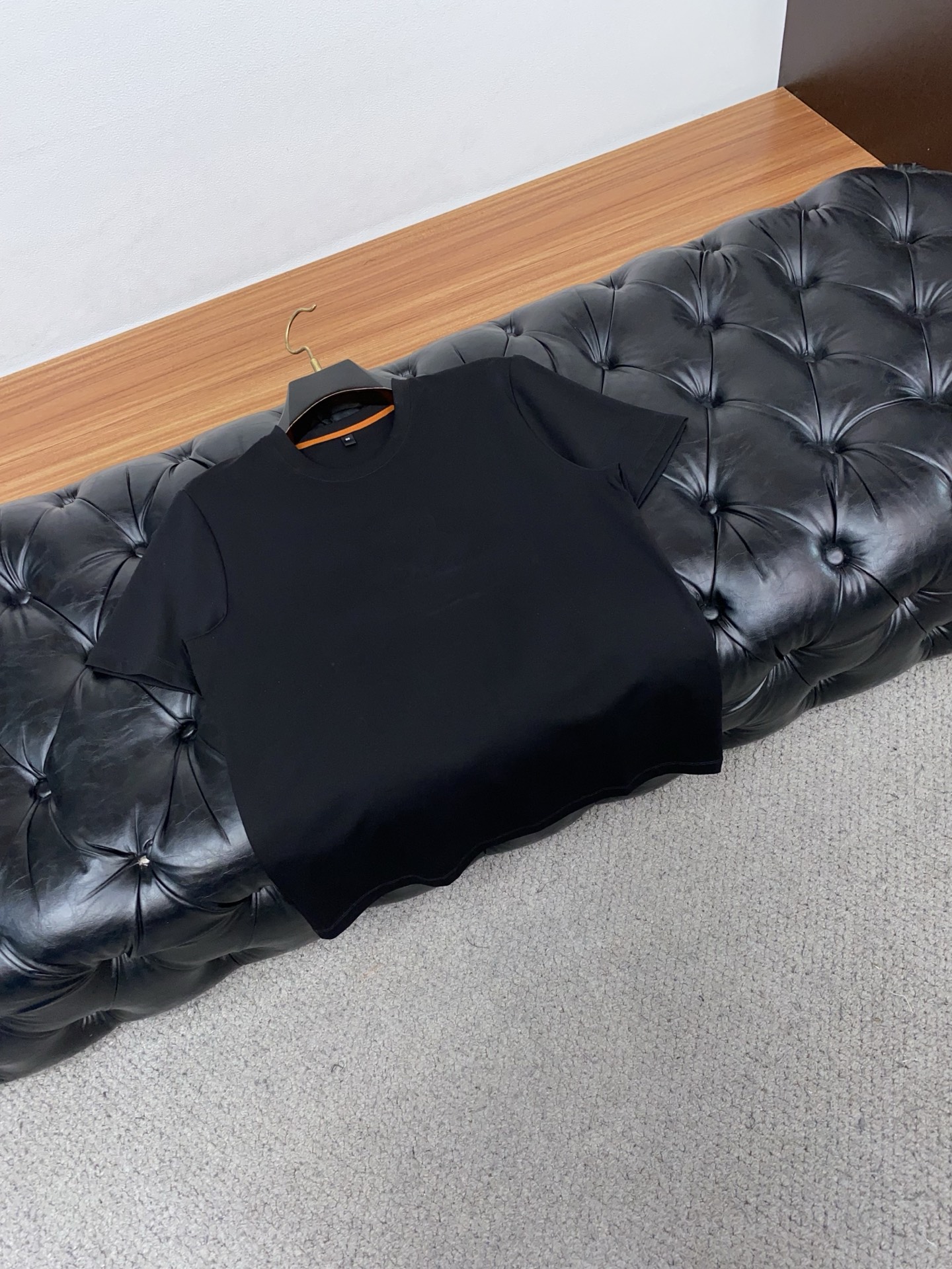 Loro piana 诺悠翩雅 26春夏秀款顶级定制100棉夏装T恤新品柔透、舒适、透气性佳、轻盈有垂感