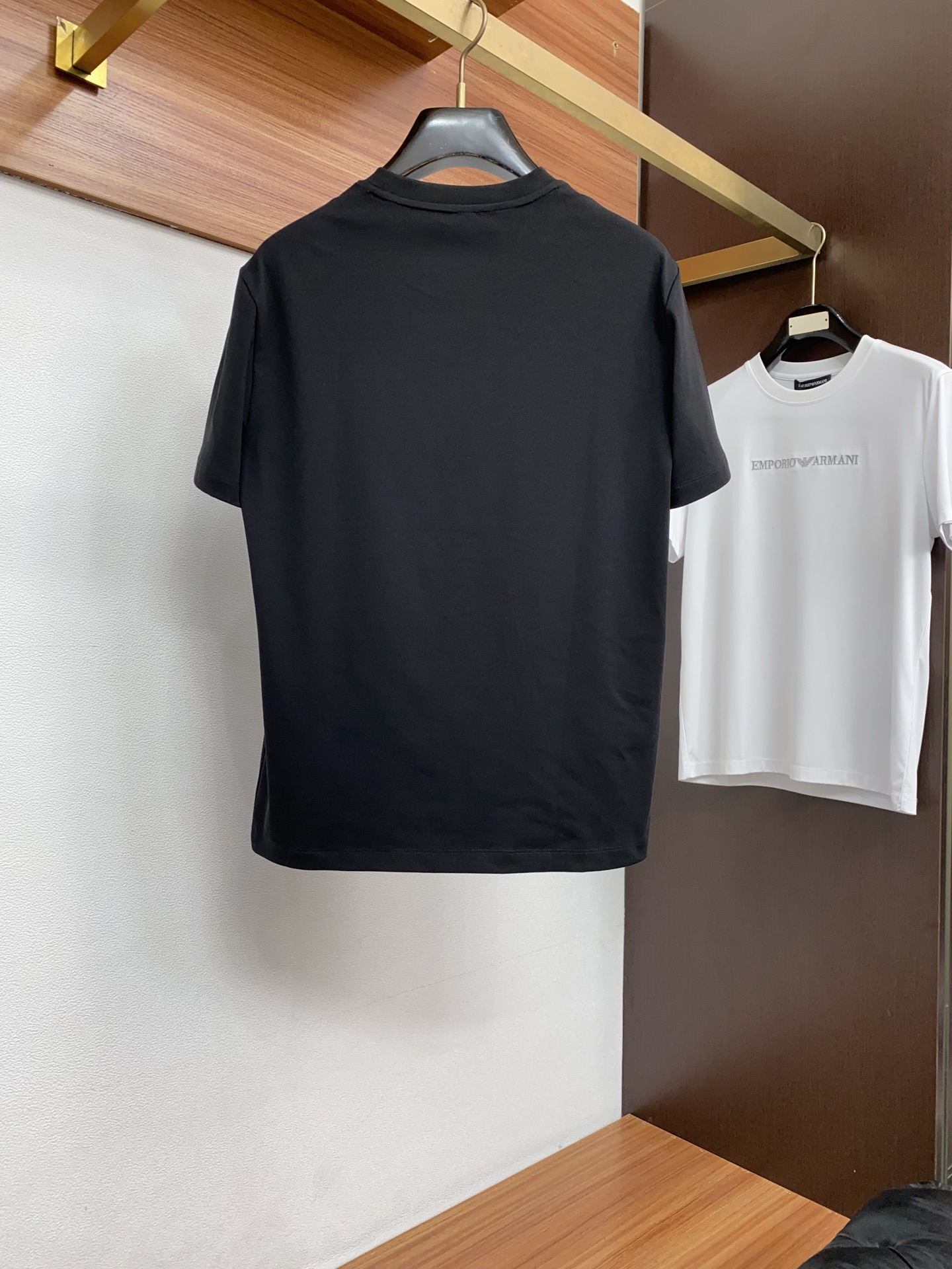 Loro piana 诺悠翩雅 26春夏秀款顶级定制100棉夏装T恤新品柔透、舒适、透气性佳、轻盈有垂感