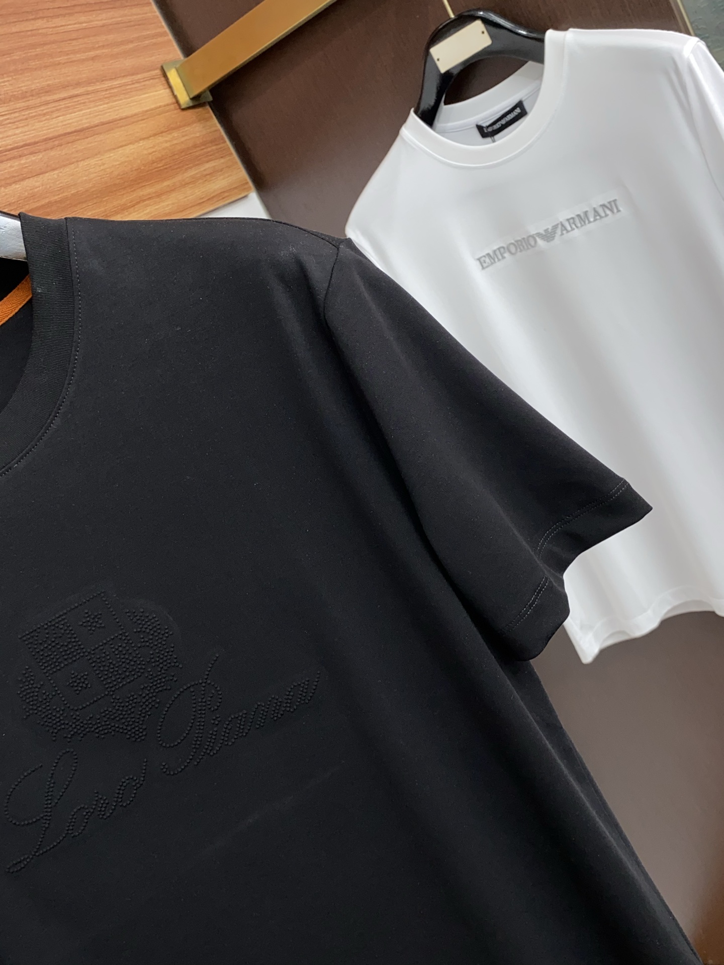 Loro piana 诺悠翩雅 26春夏秀款顶级定制100棉夏装T恤新品柔透、舒适、透气性佳、轻盈有垂感