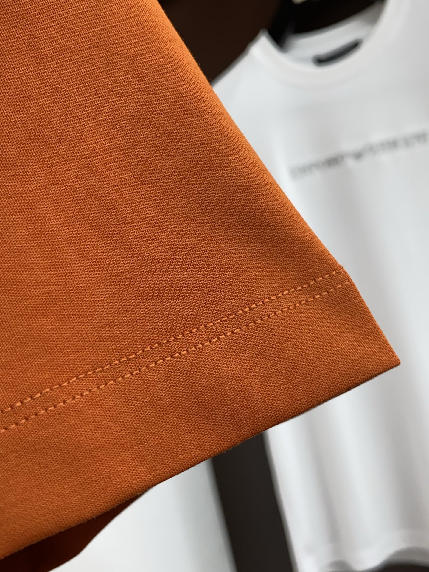 Loro piana 诺悠翩雅 26春夏秀款顶级定制100棉夏装T恤新品柔透、舒适、透气性佳、轻盈有垂感