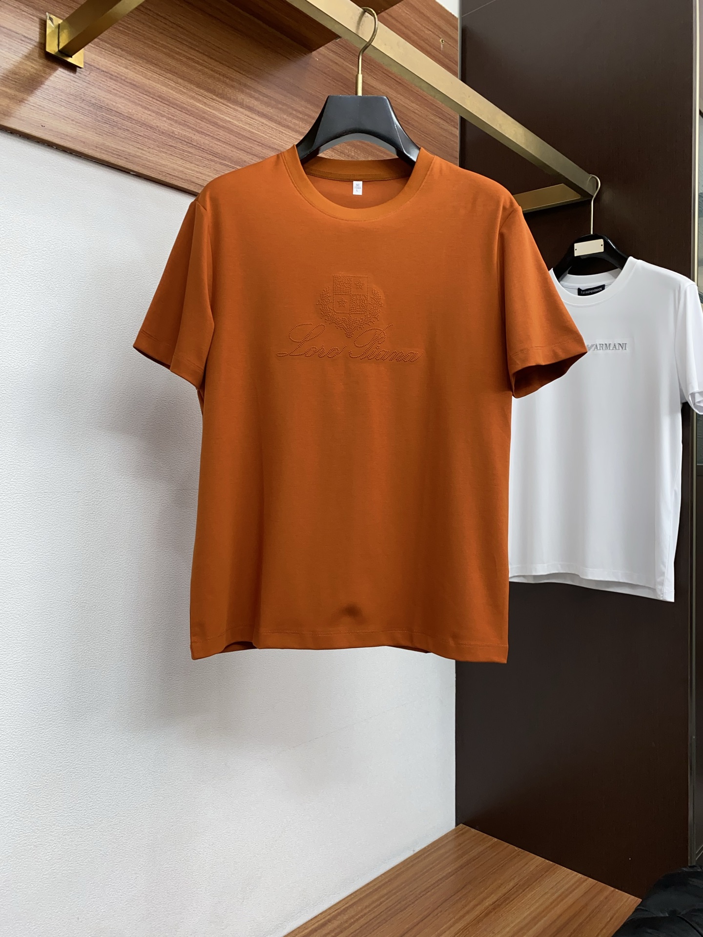 Loro piana 诺悠翩雅 26春夏秀款顶级定制100棉夏装T恤新品柔透、舒适、透气性佳、轻盈有垂感