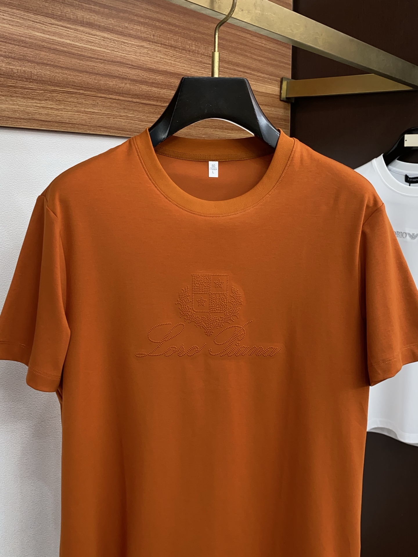 Loro piana 诺悠翩雅 26春夏秀款顶级定制100棉夏装T恤新品柔透、舒适、透气性佳、轻盈有垂感