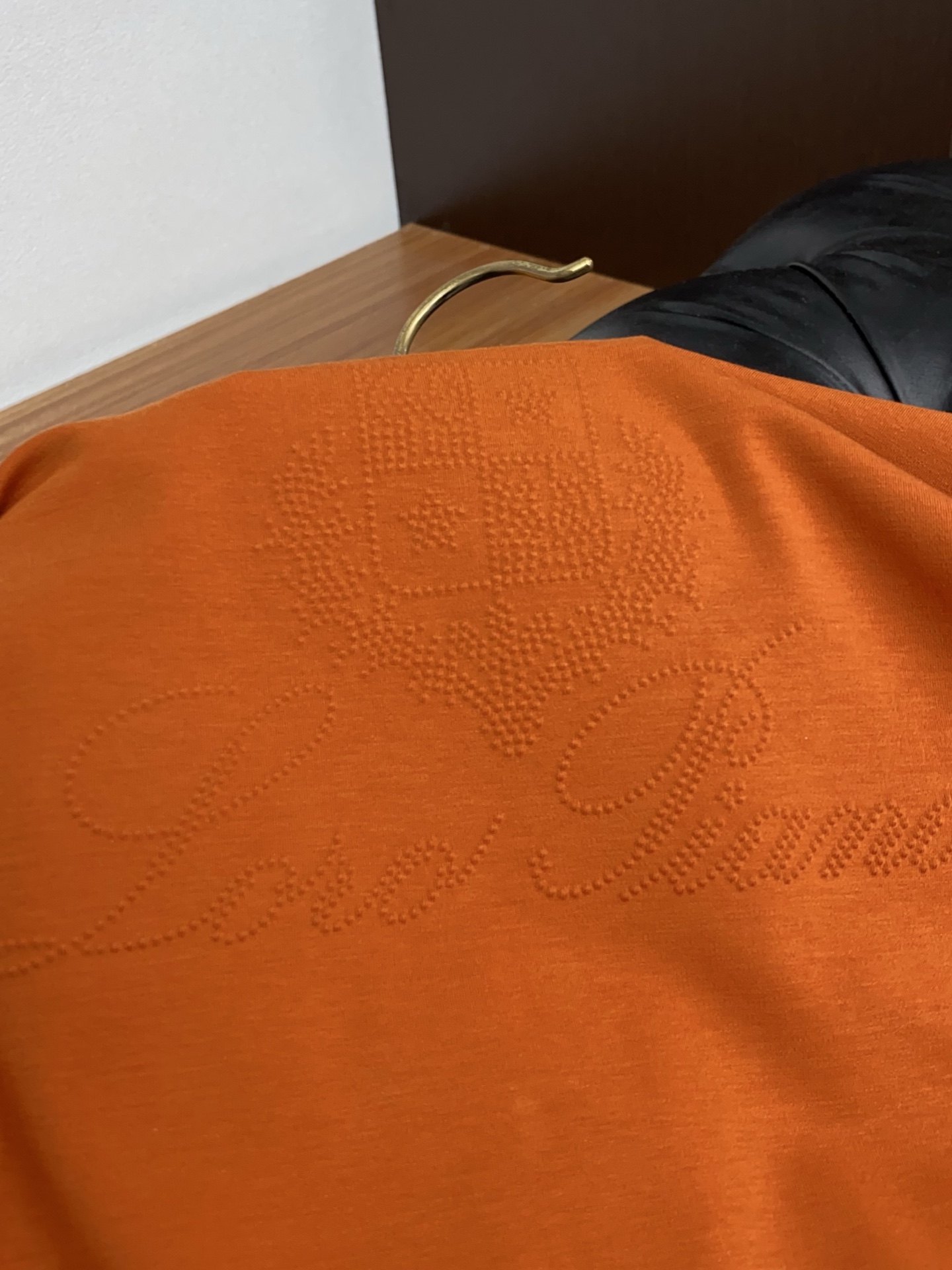 Loro piana 诺悠翩雅 26春夏秀款顶级定制100棉夏装T恤新品柔透、舒适、透气性佳、轻盈有垂感