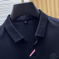 蒙口 2026s经典时尚翻领 Polo衫短袖 ,贸易公司渠道订单,简约大气,时尚百搭,品相更是无法挑剔! 蒙口 2026s经典时尚翻领 Polo衫短袖 ,贸易公司渠道订单,简约大气,时尚百搭,品相更是无法挑剔!