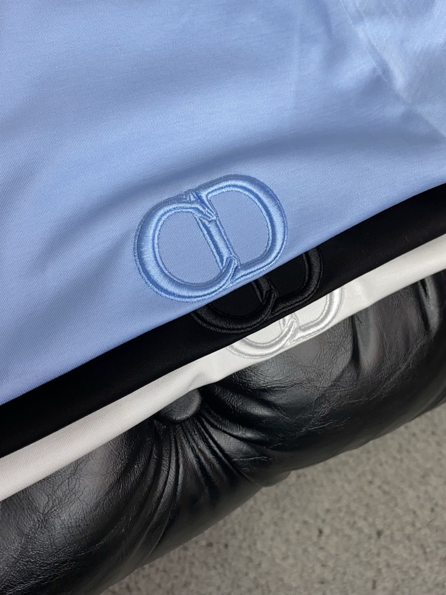 高级定制 2026新款短袖 百搭款式 任何人都可以轻松驾驭 面料全订制工艺 高定一等品丝光棉面料 面料手