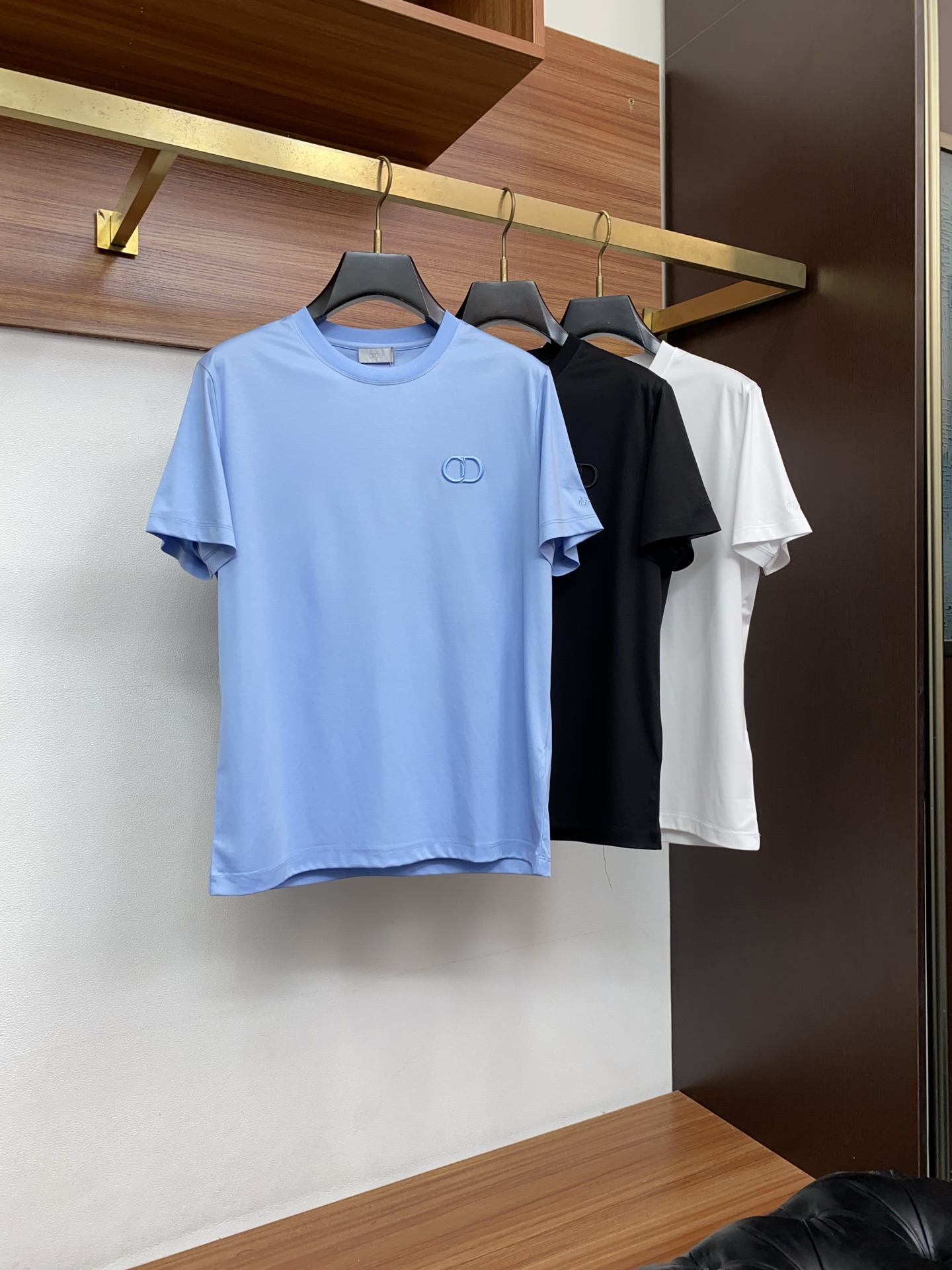 高级定制 2026新款短袖 百搭款式 任何人都可以轻松驾驭 面料全订制工艺 高定一等品丝光棉面料 面料手