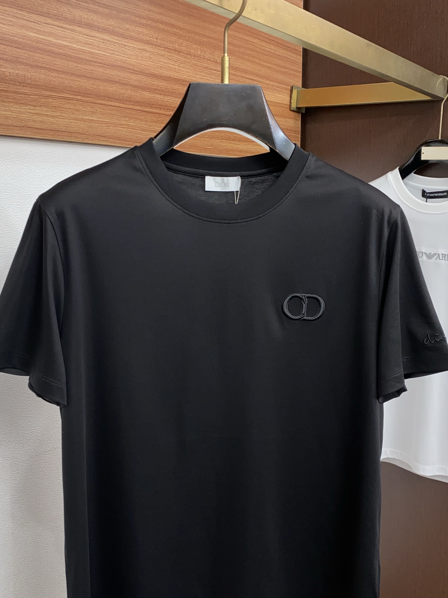 高级定制 2026新款短袖 百搭款式 任何人都可以轻松驾驭 面料全订制工艺 高定一等品丝光棉面料 面料手