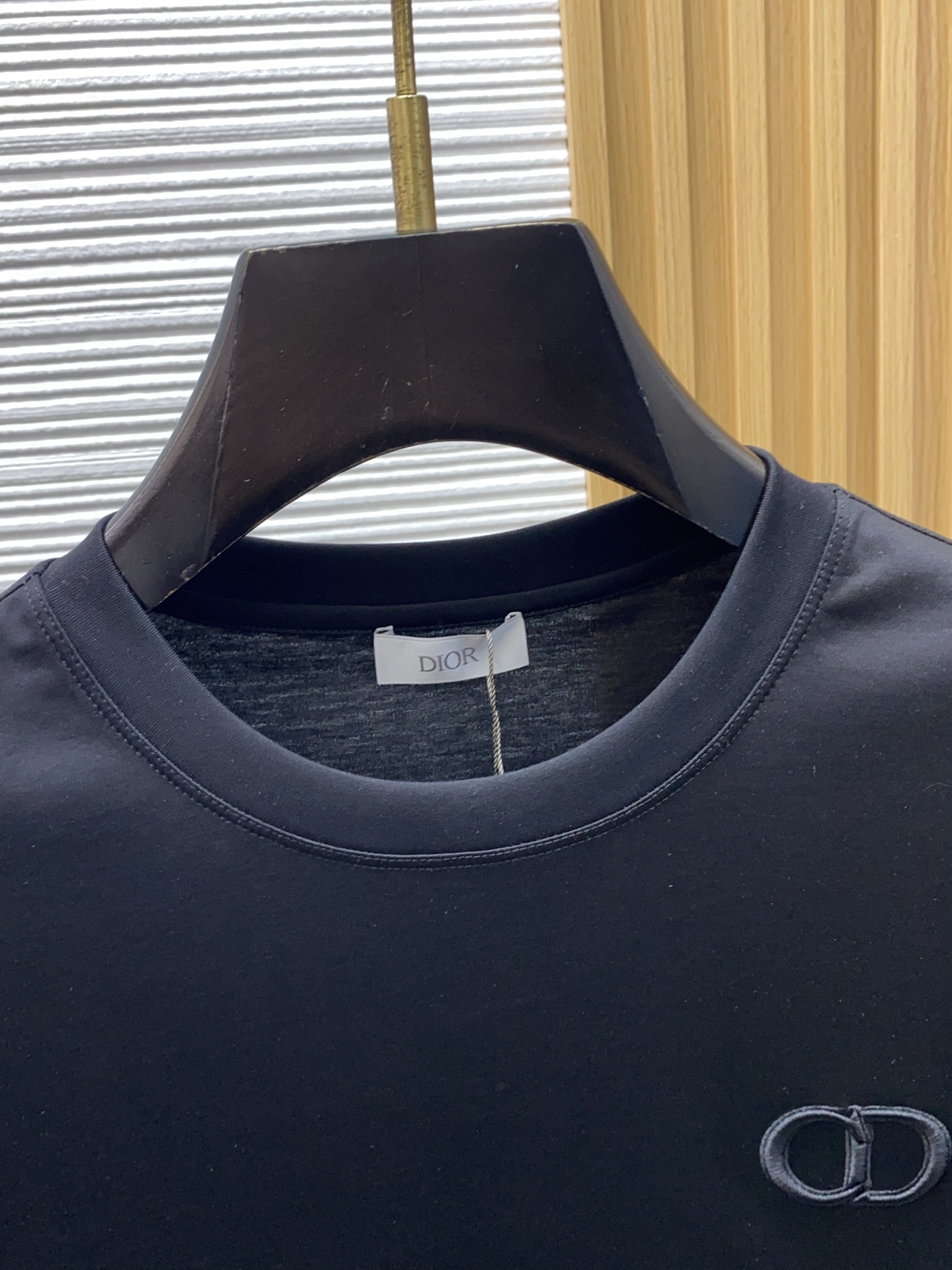 迪奥 高级定制 2026新款短袖 百搭款式 任何人都可以轻松驾驭 面料全订制工艺 高定一等品丝光棉面料 