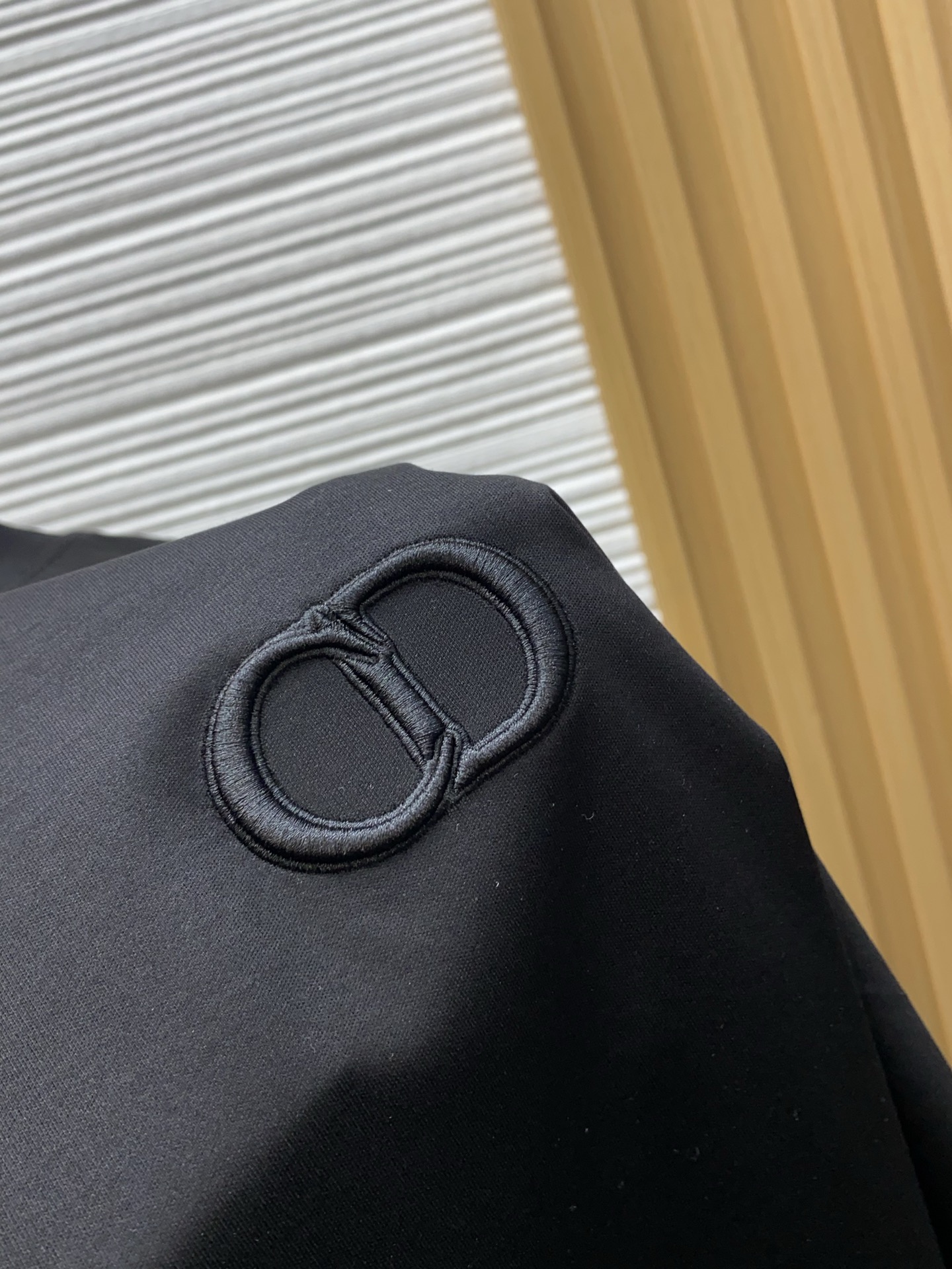 迪奥 高级定制 2026新款短袖 百搭款式 任何人都可以轻松驾驭 面料全订制工艺 高定一等品丝光棉面料 