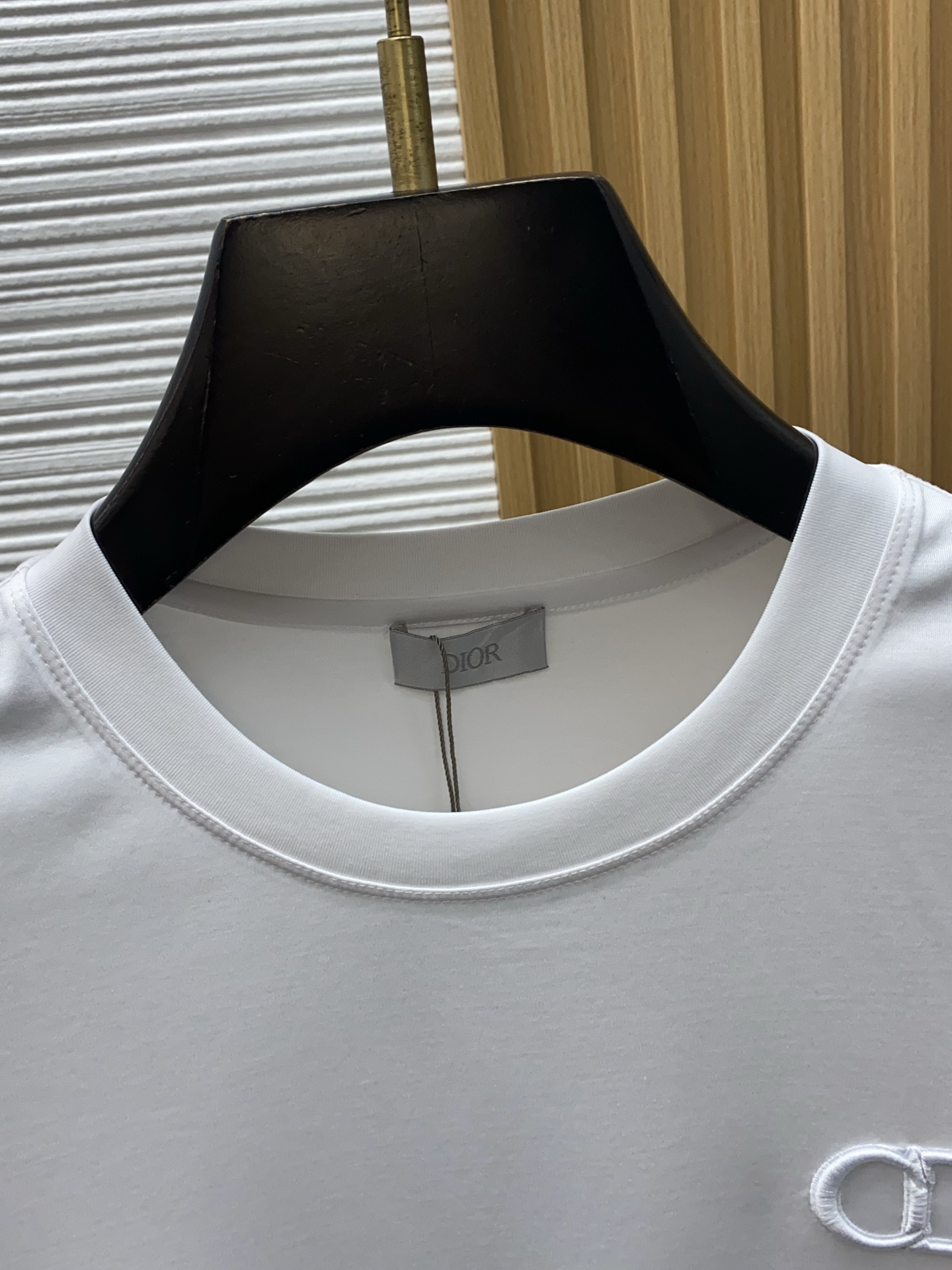 迪奥 高级定制 2026新款短袖 百搭款式 任何人都可以轻松驾驭 面料全订制工艺 高定一等品丝光棉面料 