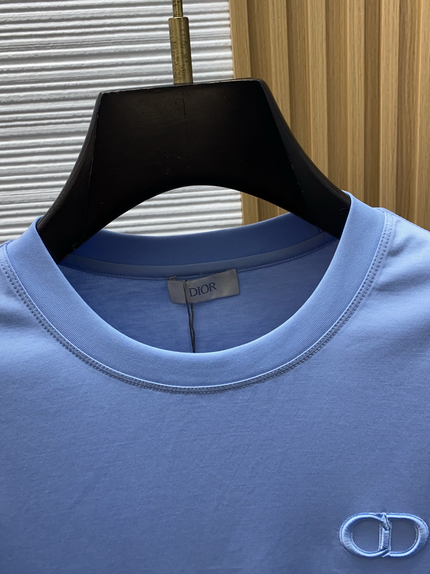 迪奥 高级定制 2026新款短袖 百搭款式 任何人都可以轻松驾驭 面料全订制工艺 高定一等品丝光棉面料 