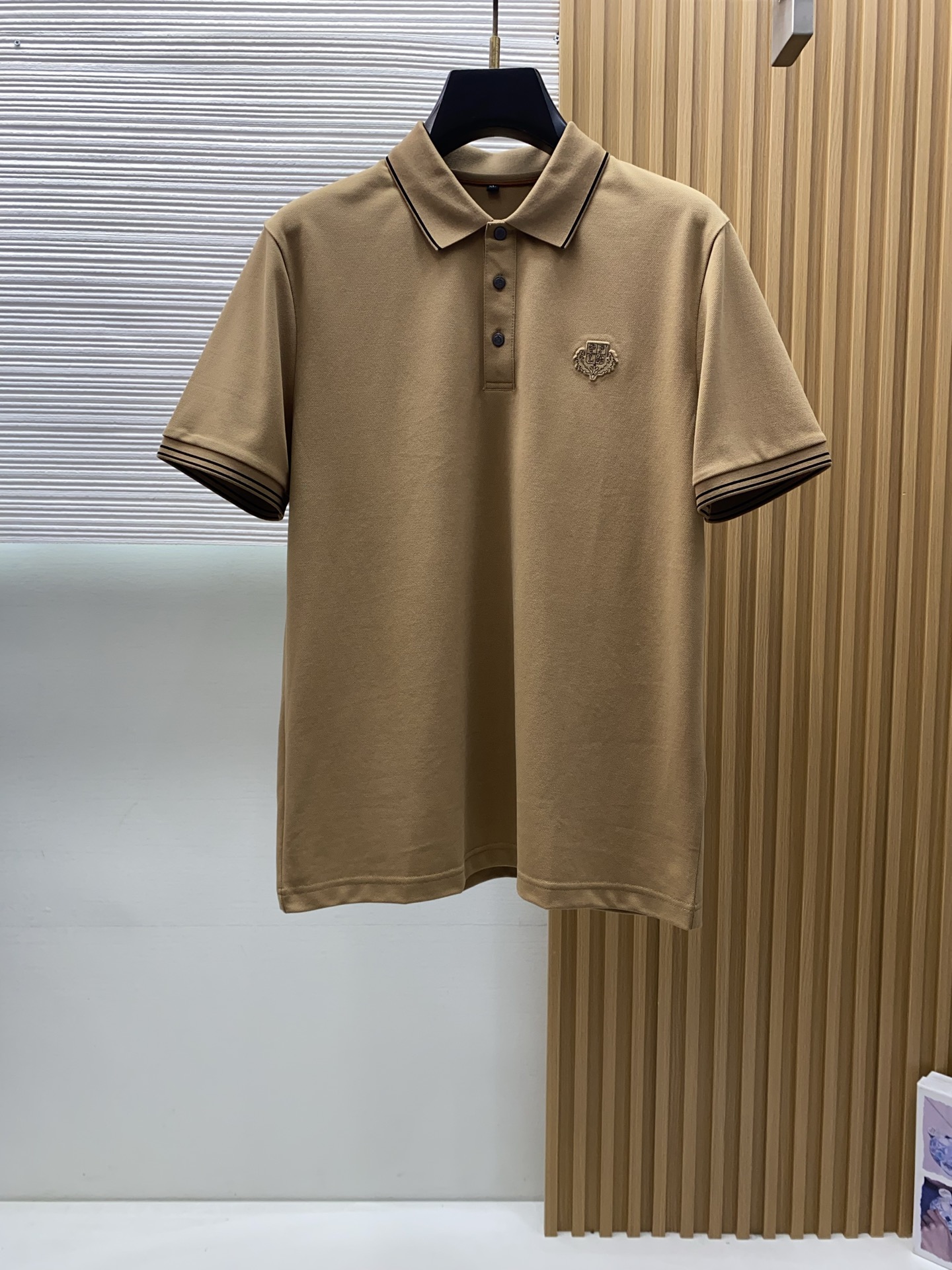 Loro piana 诺悠翩雅 2026s经典时尚翻领 Polo衫短袖 ，贸易公司渠道订单，简约大气，时