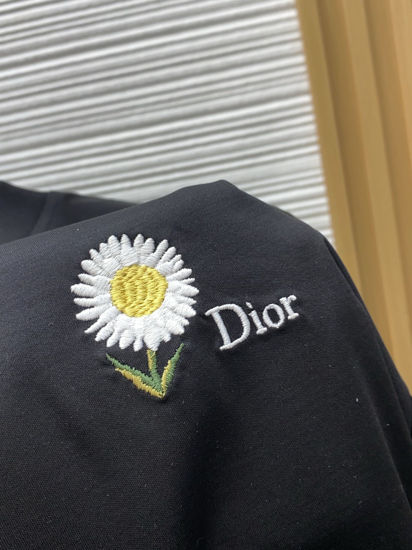 迪奥 高级定制 2026新款短袖 百搭款式 任何人都可以轻松驾驭 面料全订制工艺 高定一等品丝光棉面料 