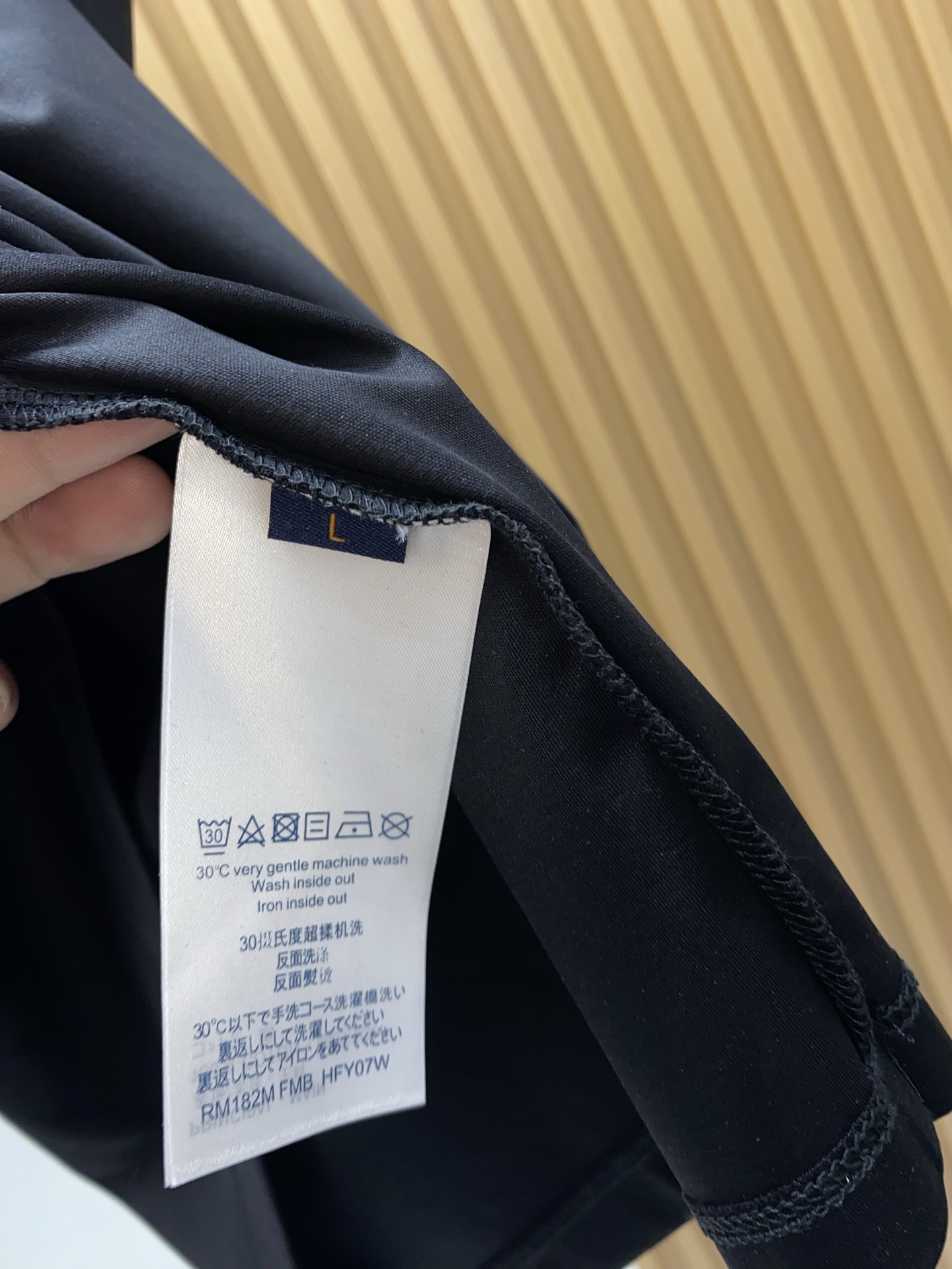 1v路易威登 高级定制 2026新款短袖 百搭款式 任何人都可以轻松驾驭 面料全订制工艺 高定一等品丝光