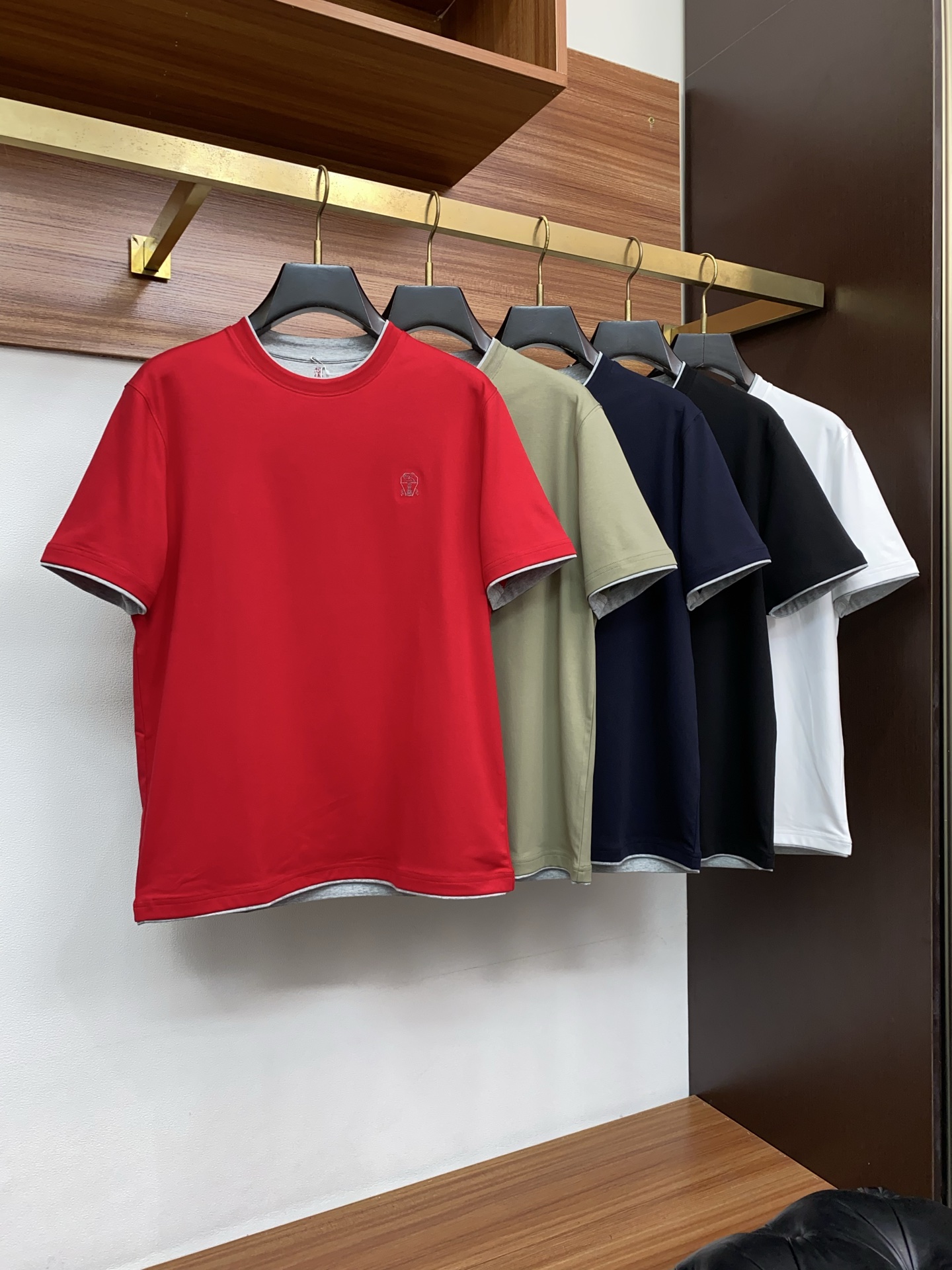 BC 正码 M-3xL 26SS早春短袖T恤甄选软糯亲肤的全棉面料制成，标准版圆领短袖裁剪，更适合日常穿