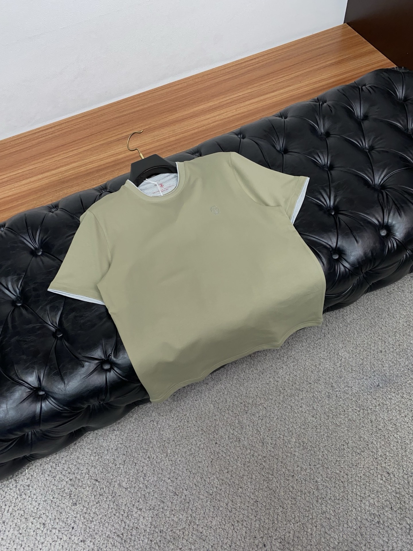 BC 正码 M-3xL 26SS早春短袖T恤甄选软糯亲肤的全棉面料制成，标准版圆领短袖裁剪，更适合日常穿