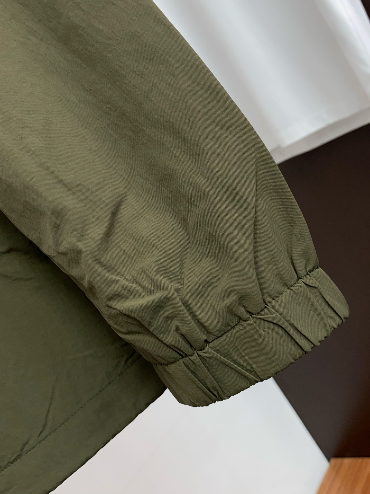 巴宝莉 T2026新款男士休闲定制夹克外套。穿上简约干练的休闲外套，瞬间重回时髦霸气，又是活力满满的状态