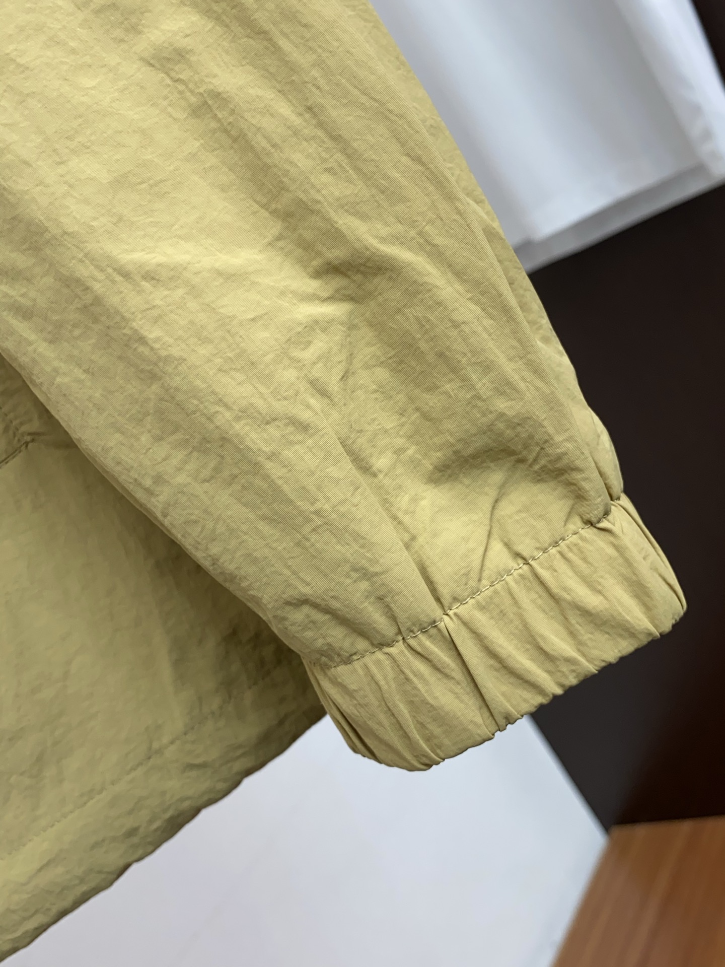 巴宝莉 T2026新款男士休闲定制夹克外套。穿上简约干练的休闲外套，瞬间重回时髦霸气，又是活力满满的状态