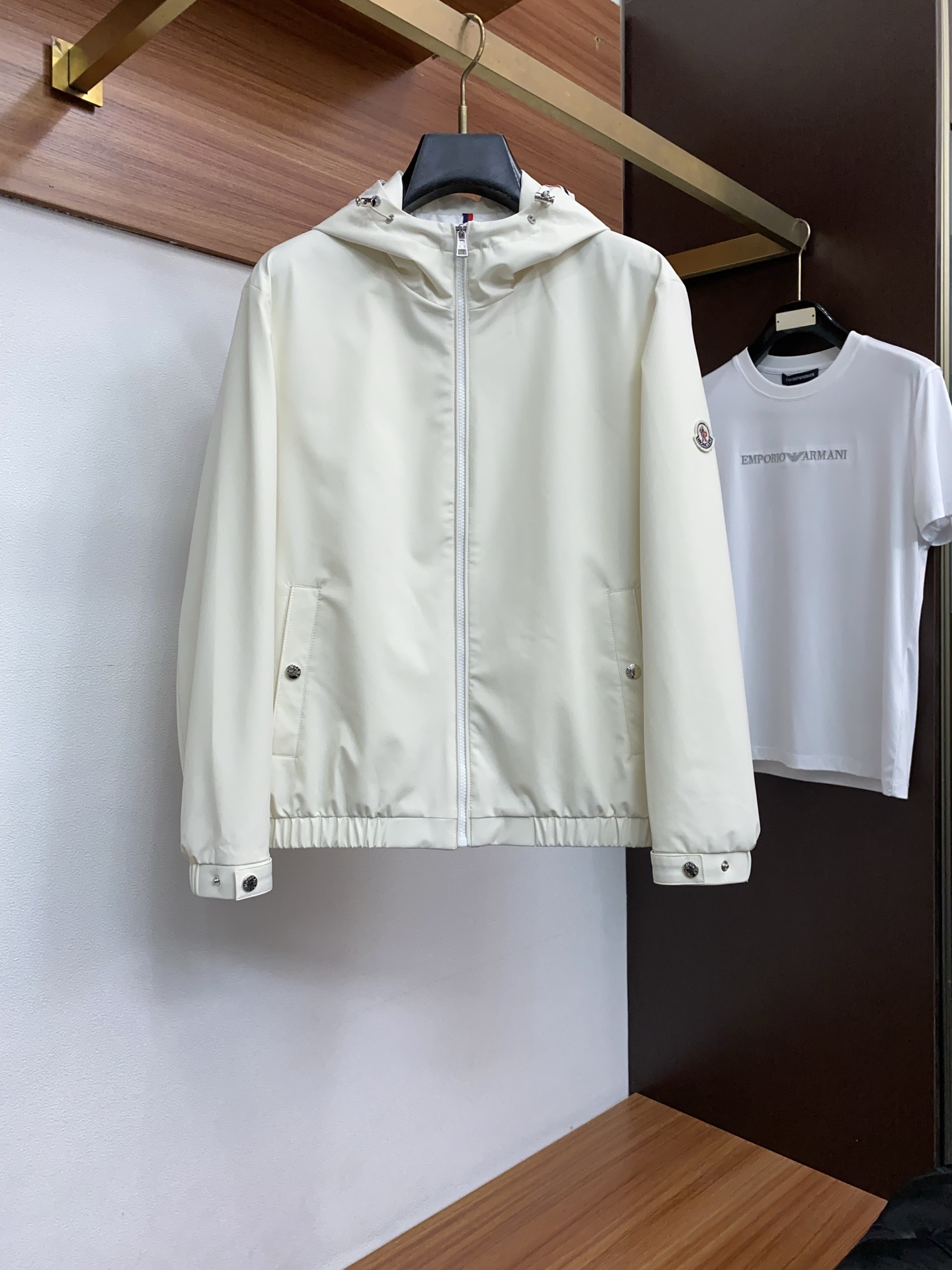 蒙口 2026新款男士休闲定制夹克外套。穿上简约干练的休闲外套，瞬间重回时髦霸气，又是活力满满的状态。史