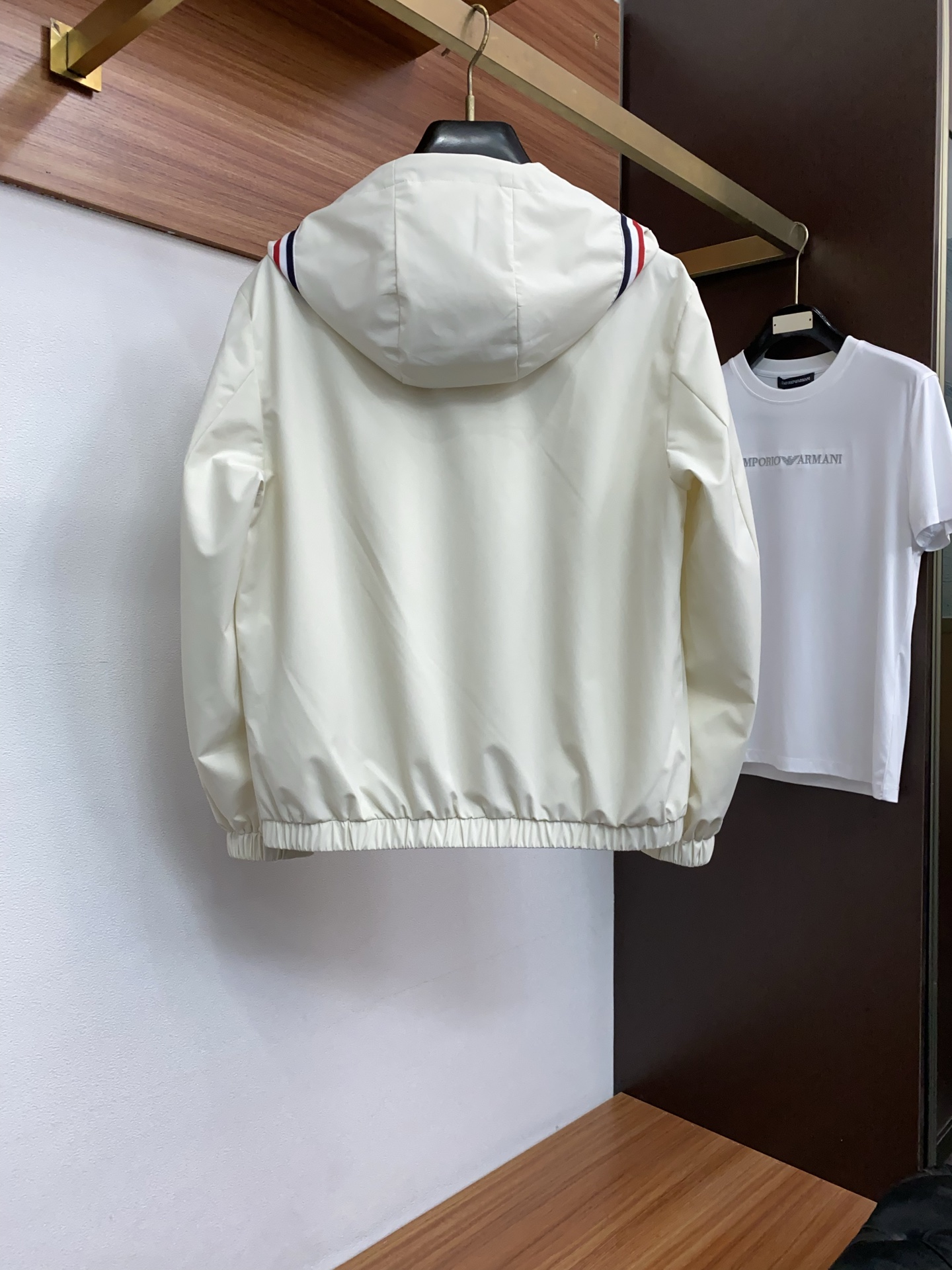 蒙口 2026新款男士休闲定制夹克外套。穿上简约干练的休闲外套，瞬间重回时髦霸气，又是活力满满的状态。史