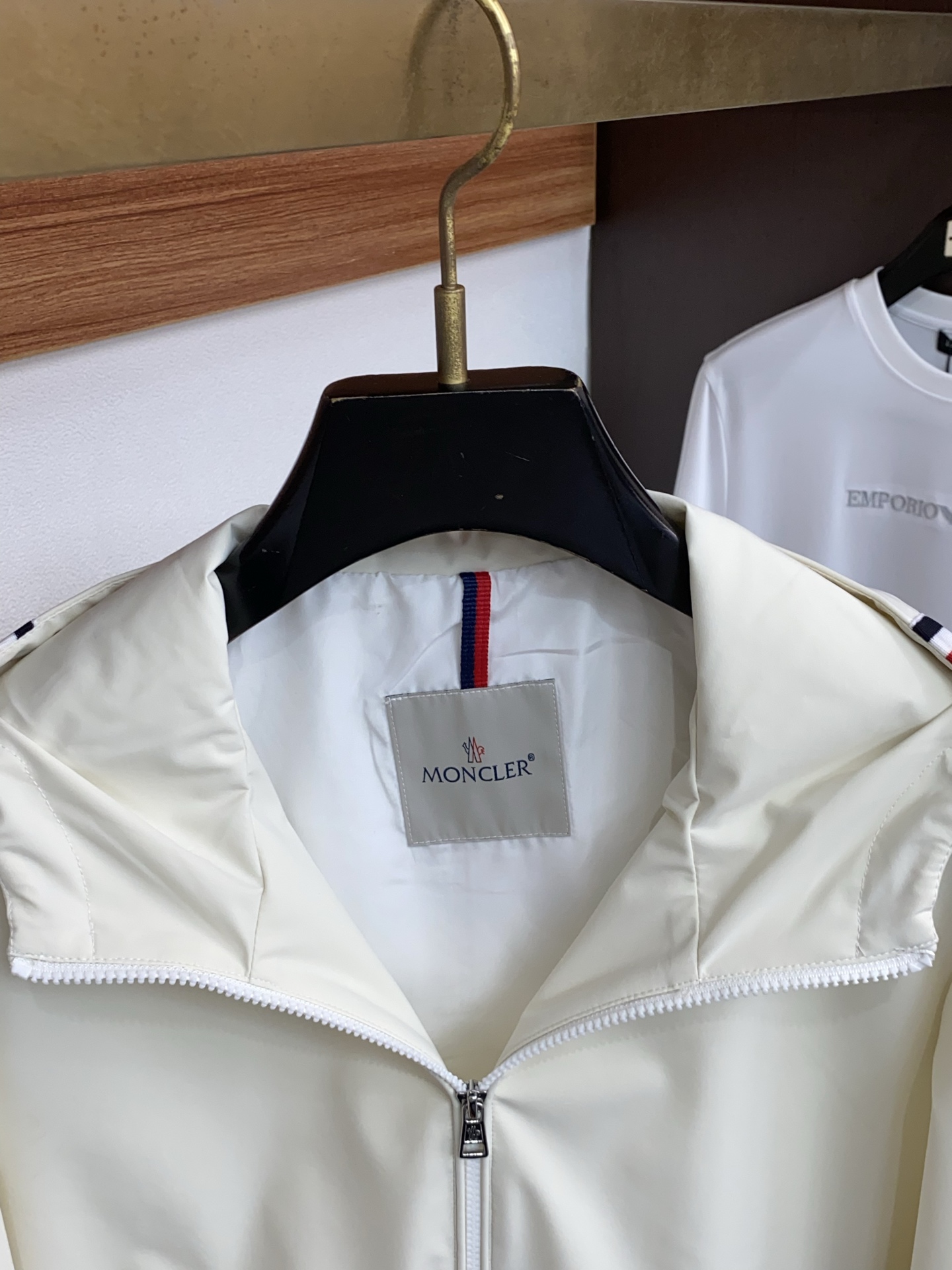 蒙口 2026新款男士休闲定制夹克外套。穿上简约干练的休闲外套，瞬间重回时髦霸气，又是活力满满的状态。史