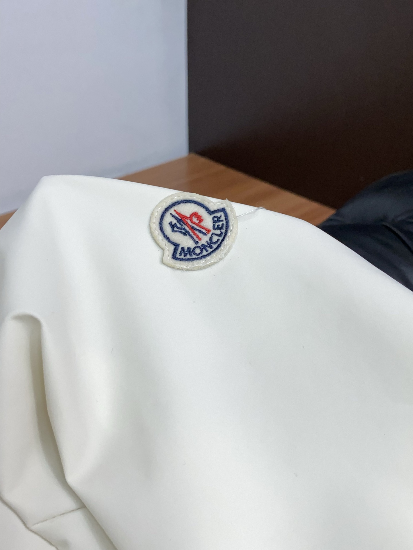 蒙口 2026新款男士休闲定制夹克外套。穿上简约干练的休闲外套，瞬间重回时髦霸气，又是活力满满的状态。史