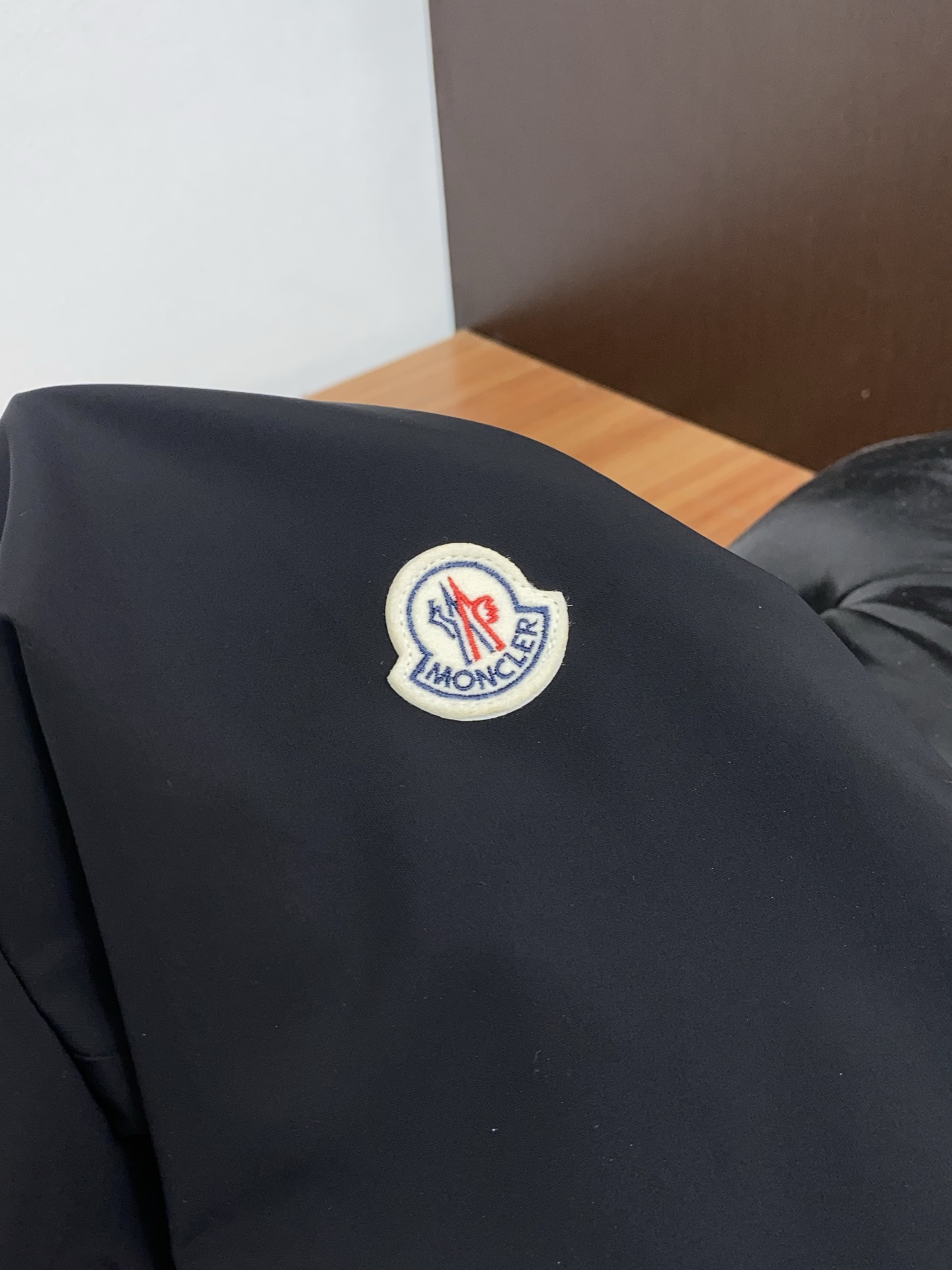 蒙口 2026新款男士休闲定制夹克外套。穿上简约干练的休闲外套，瞬间重回时髦霸气，又是活力满满的状态。史