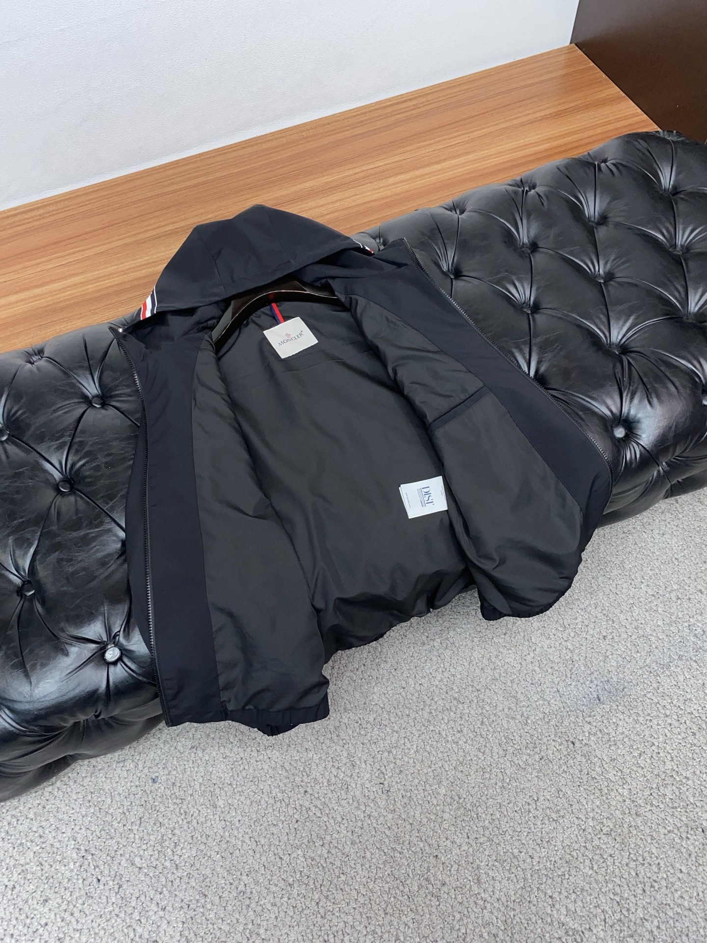 蒙口 2026新款男士休闲定制夹克外套。穿上简约干练的休闲外套，瞬间重回时髦霸气，又是活力满满的状态。史